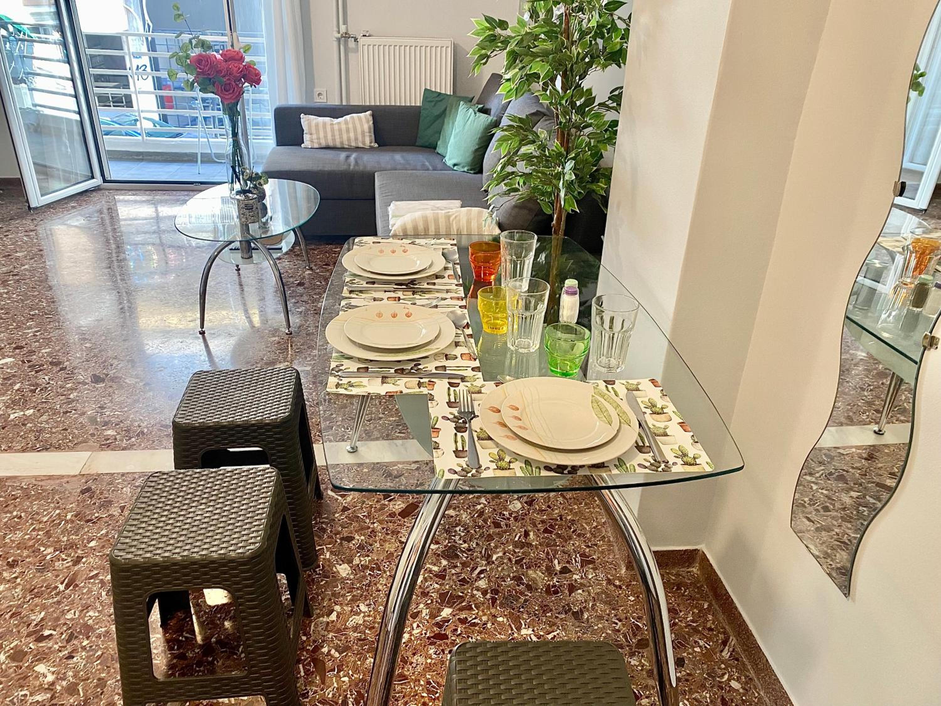 Olive tree Deluxe Apt 70m from Athens Metro