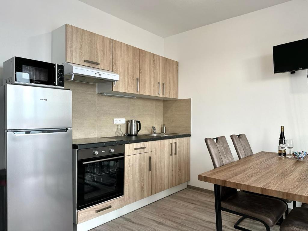 Sky Apartments 512