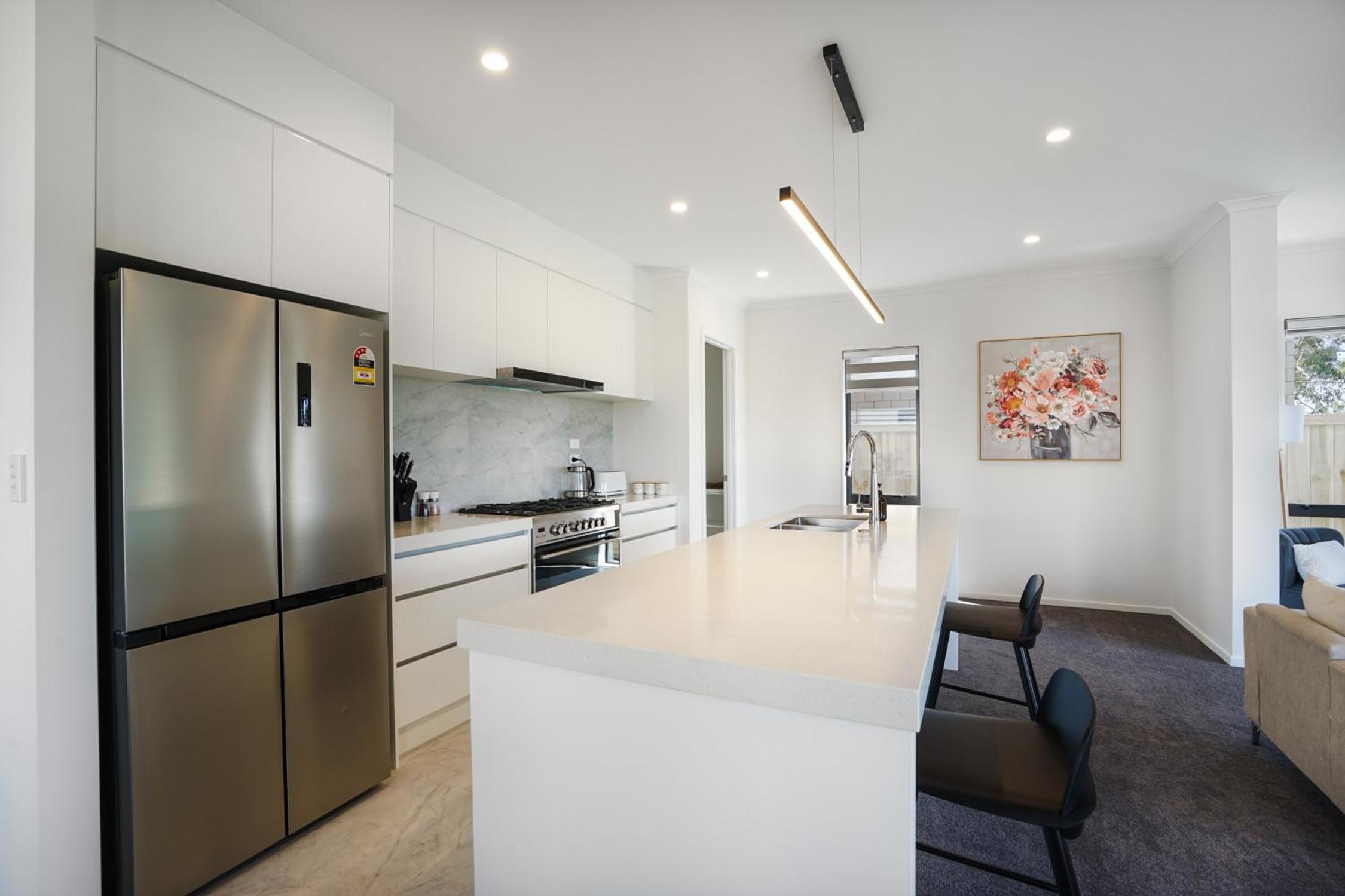 Experience The Magic of Riverside Living - 5 beds view 5