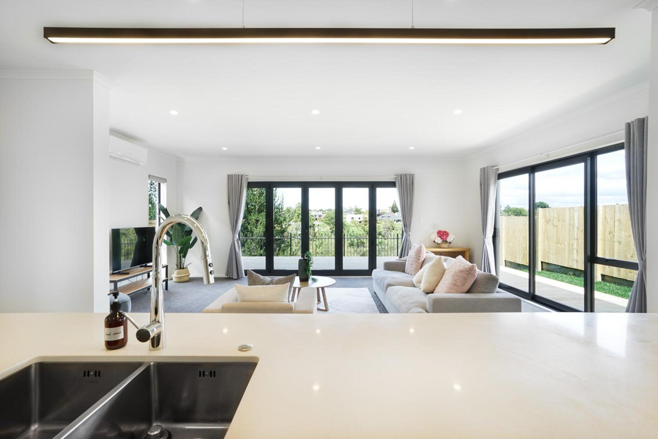 Experience The Magic of Riverside Living - 5 beds view 3