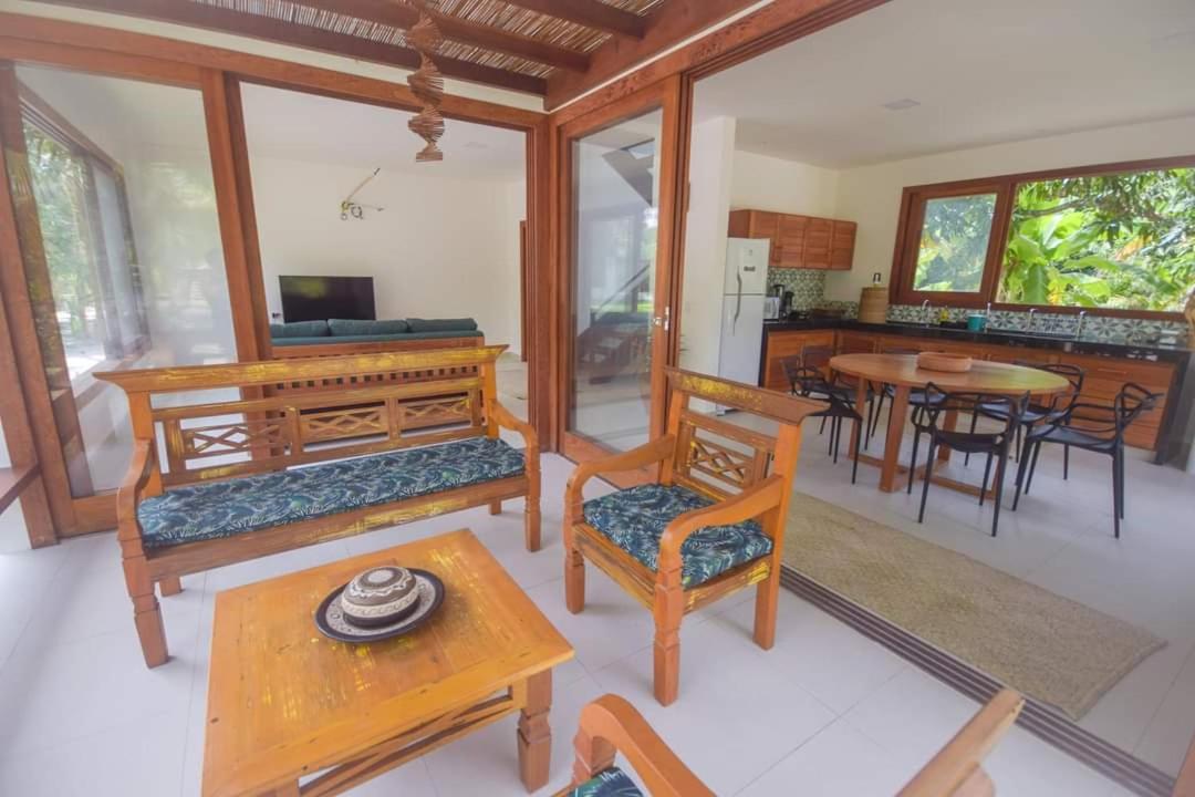 Kíria's Village Beach House