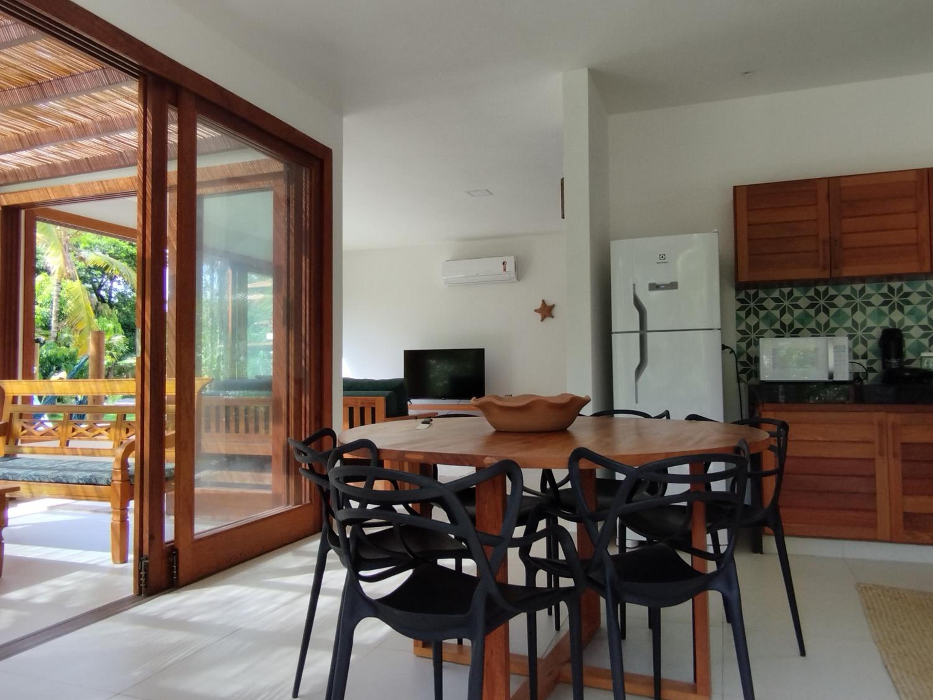 Kíria's Village Beach House