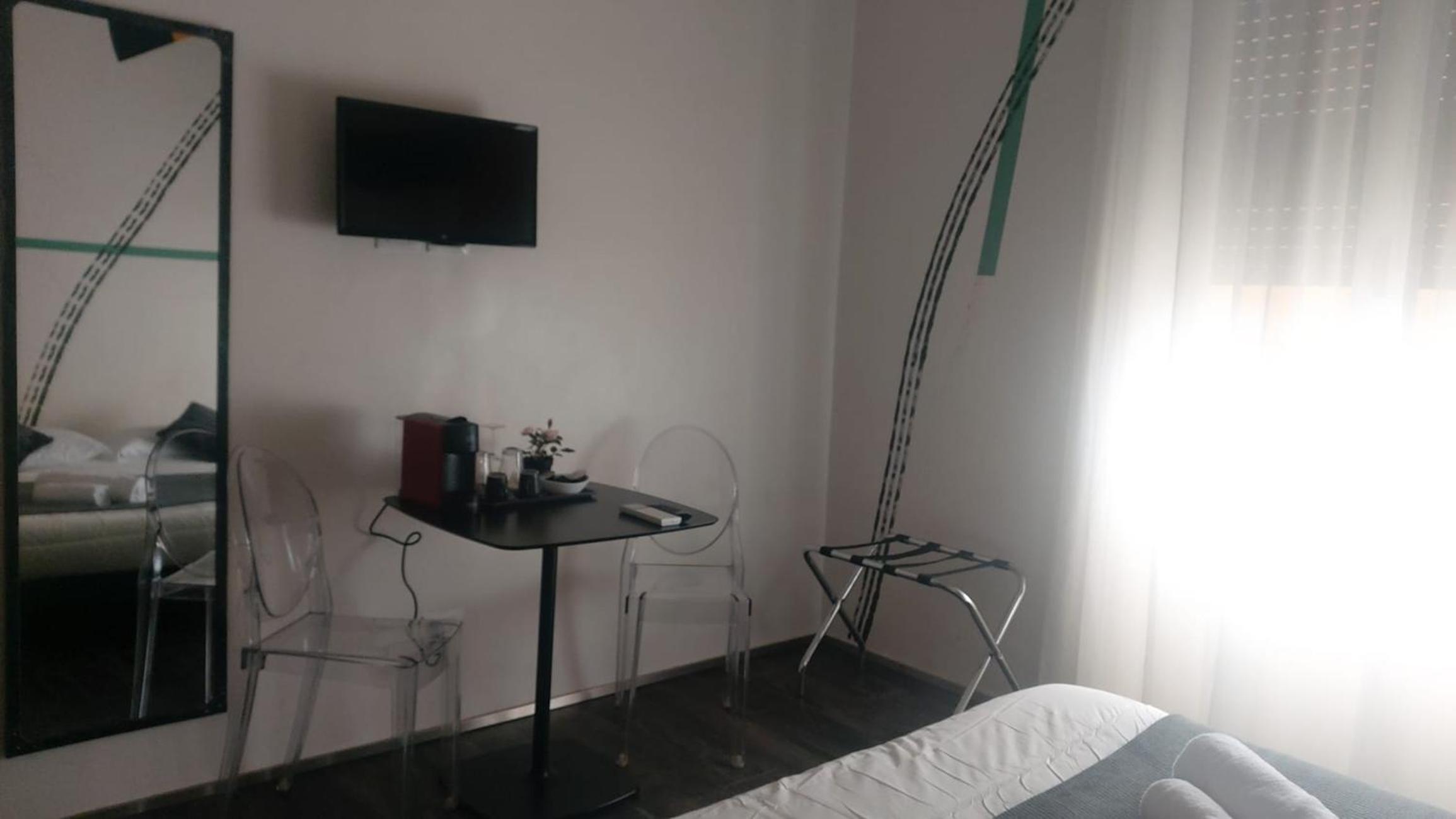 hotel room