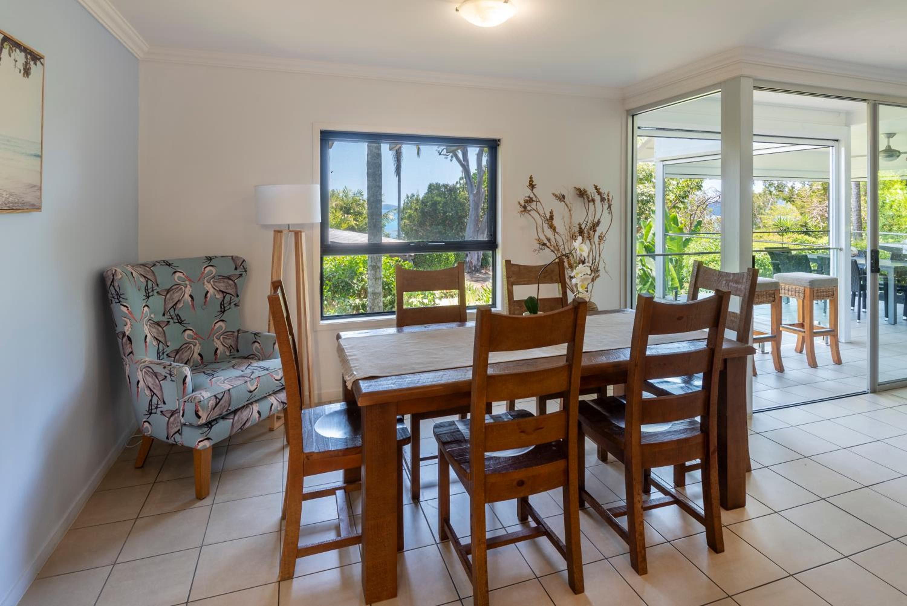 Oasis Apartments on Hamilton Island by HIHA