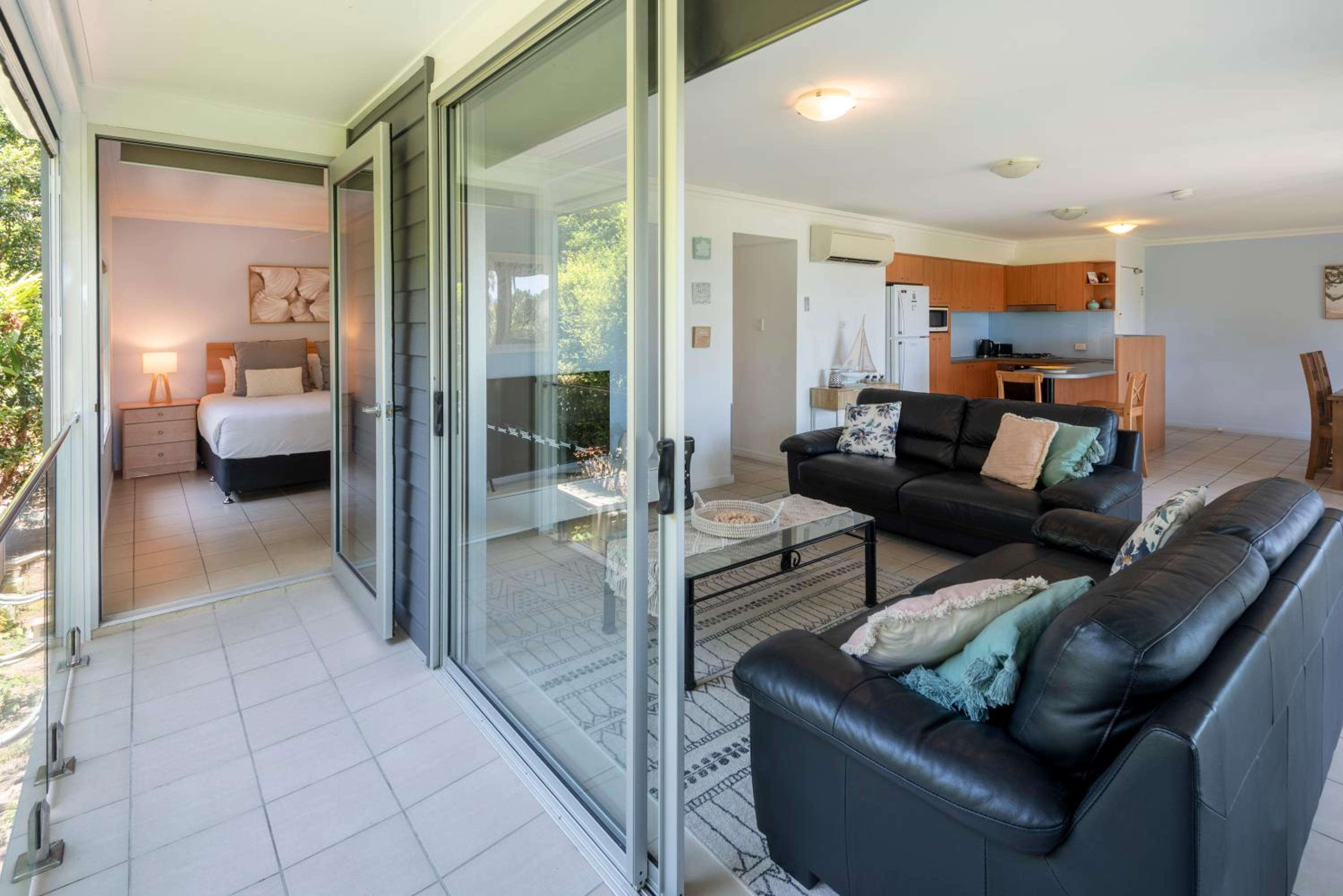 Oasis Apartments on Hamilton Island by HIHA