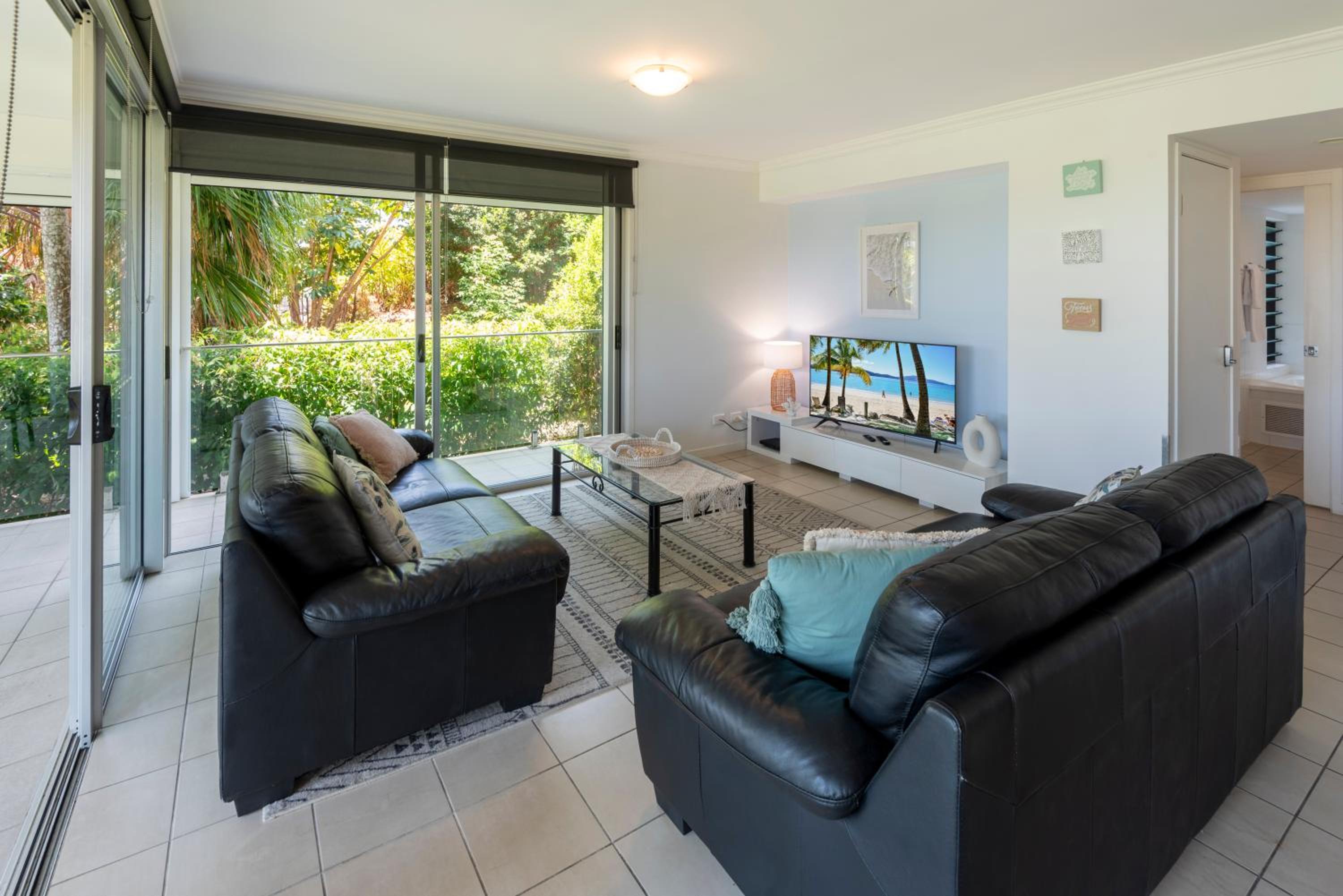 Oasis Apartments on Hamilton Island by HIHA