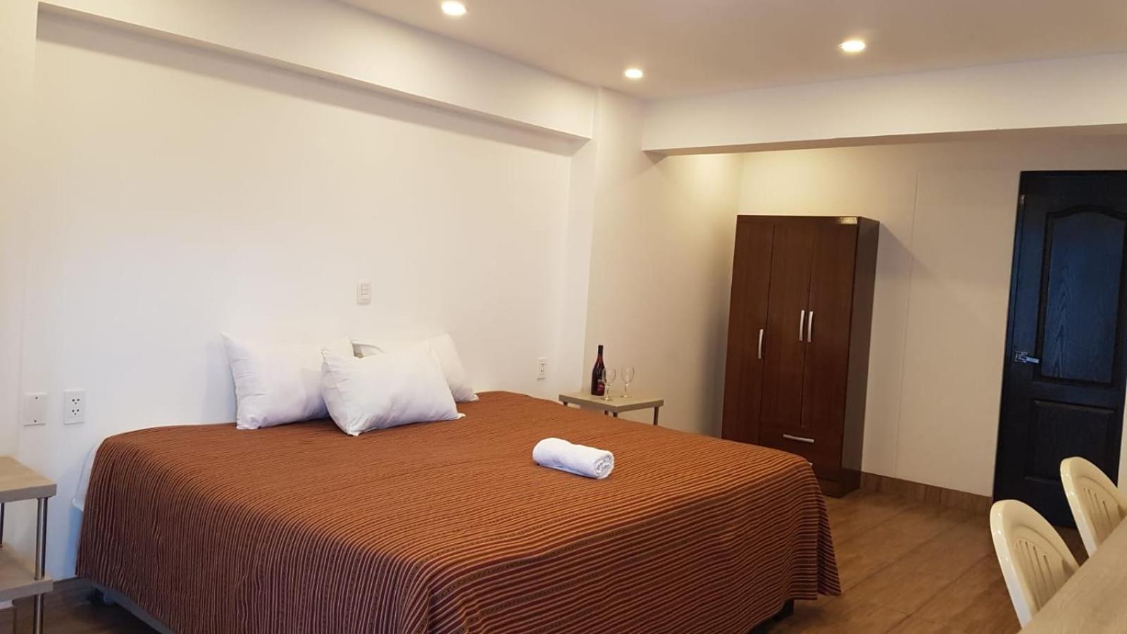 La Cabaña Hotel