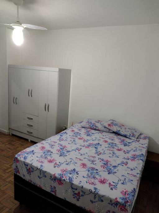 Linda casa em condomínio fechado para temporada.