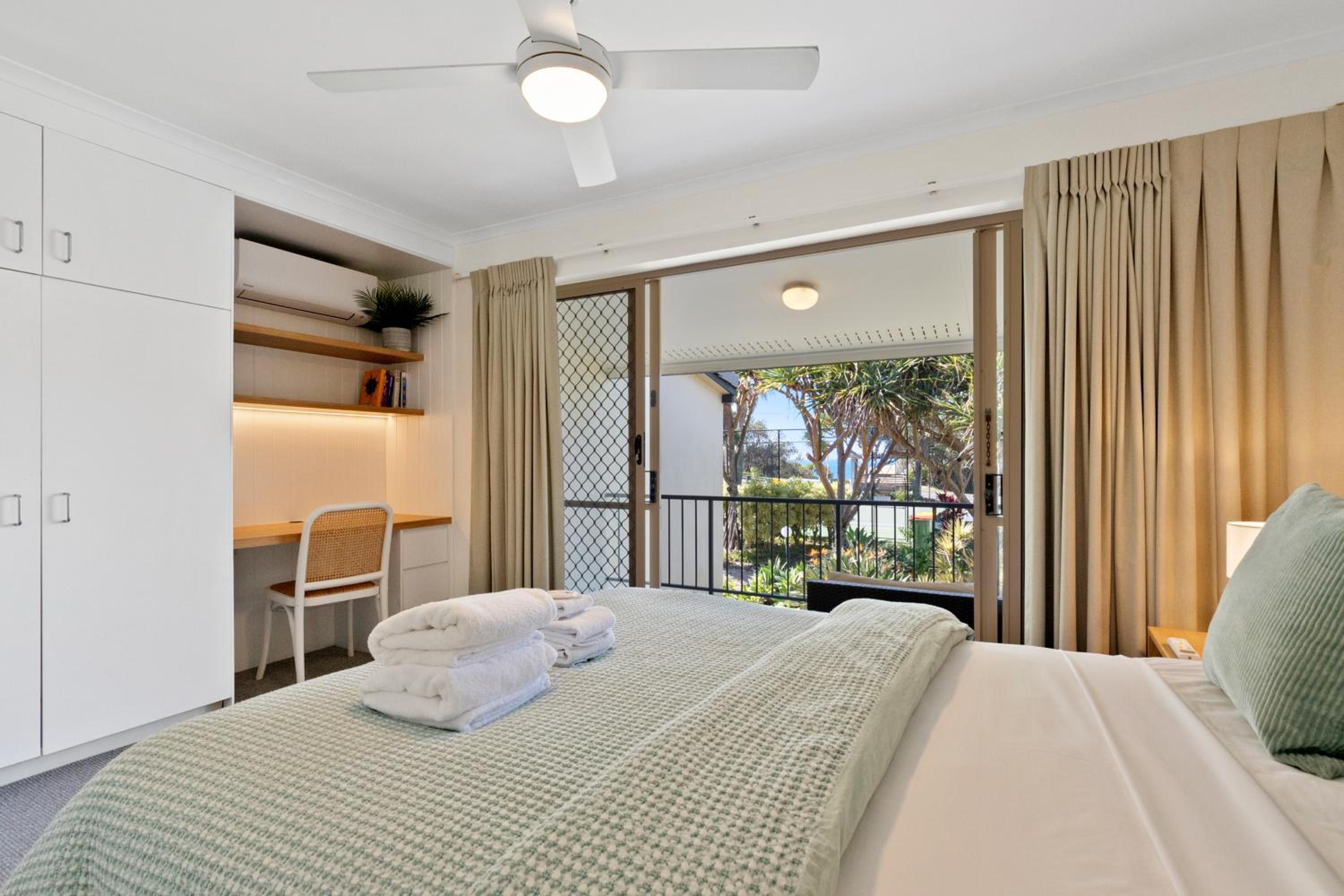 Beach Breakers Resort, photo 43