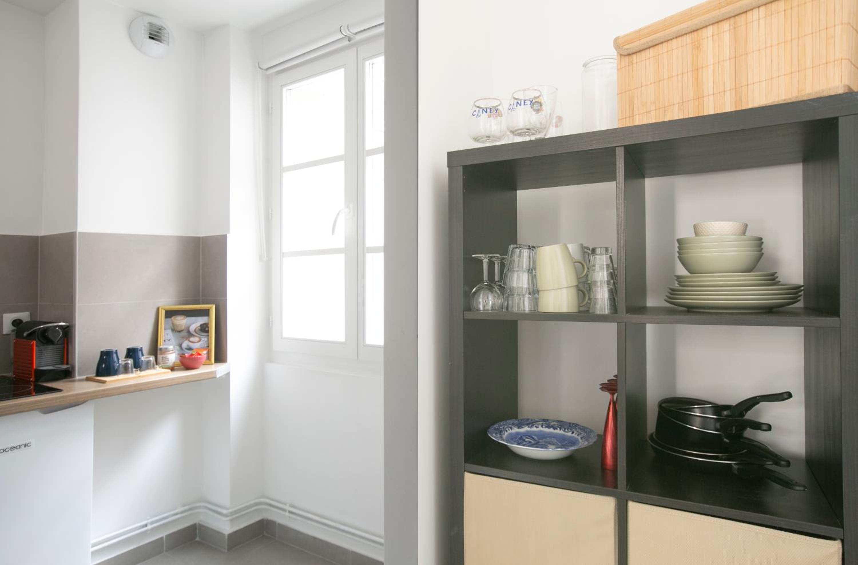 Charming 1 Bedroom Marais Hideaway - FB17A