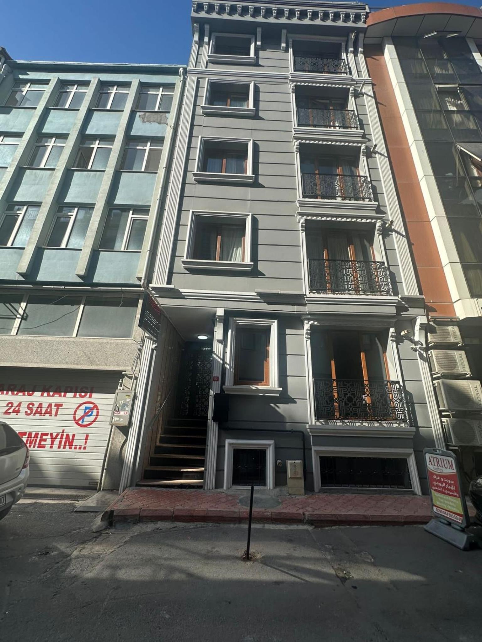 Overland Residence