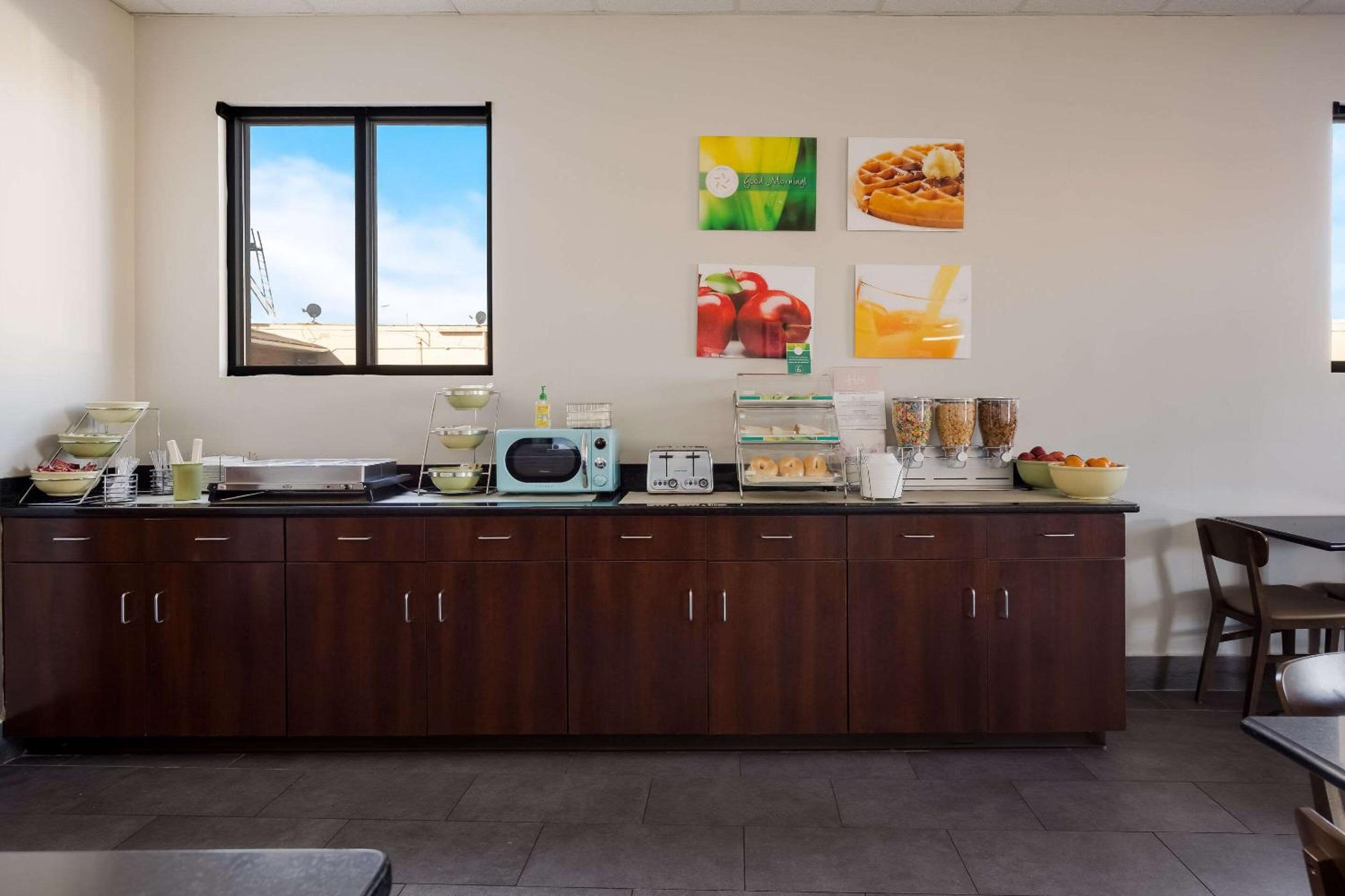 Canton Vacations - Quality Inn Hall of Fame - Property Image 10