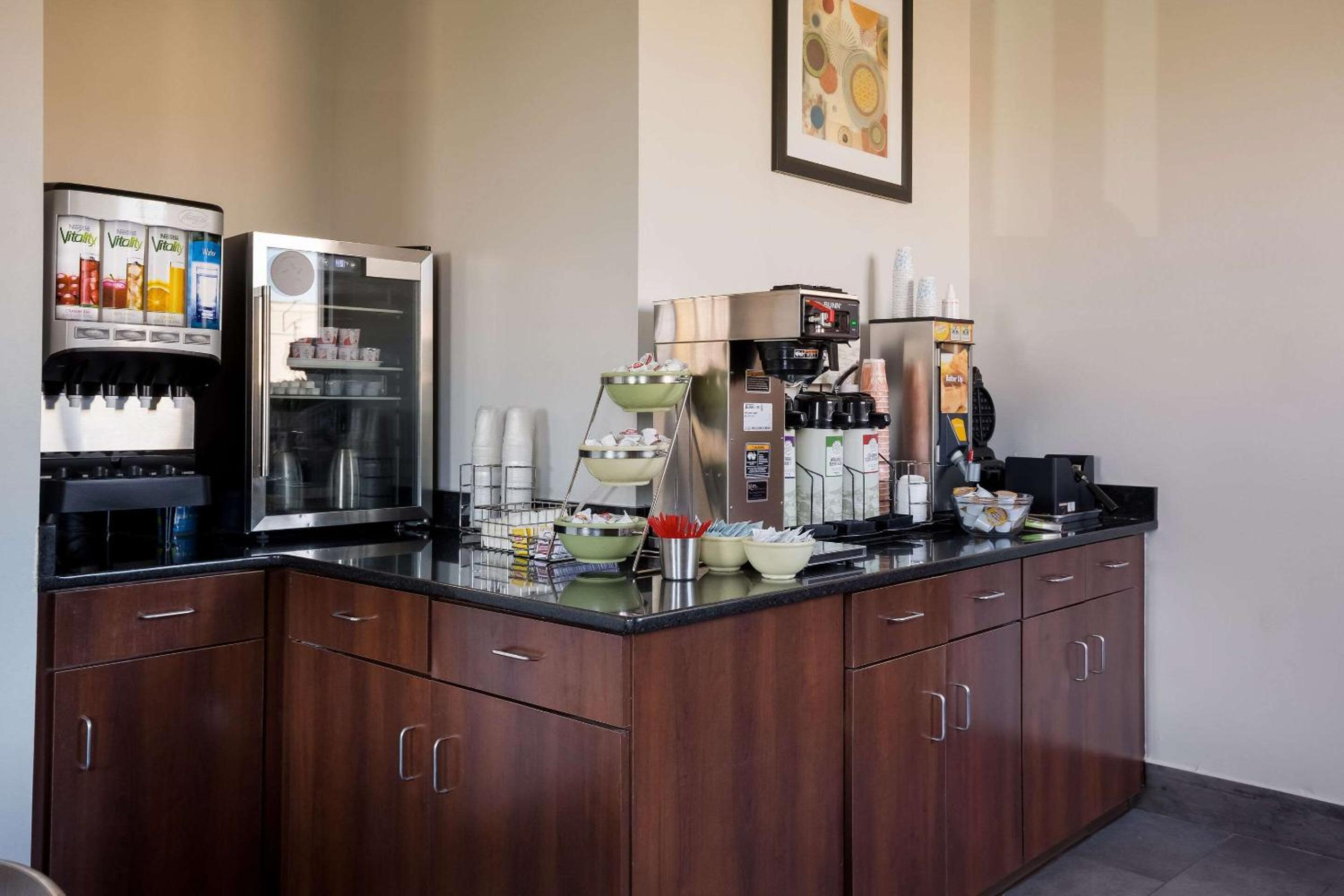 Canton Vacations - Quality Inn Hall of Fame - Property Image 7