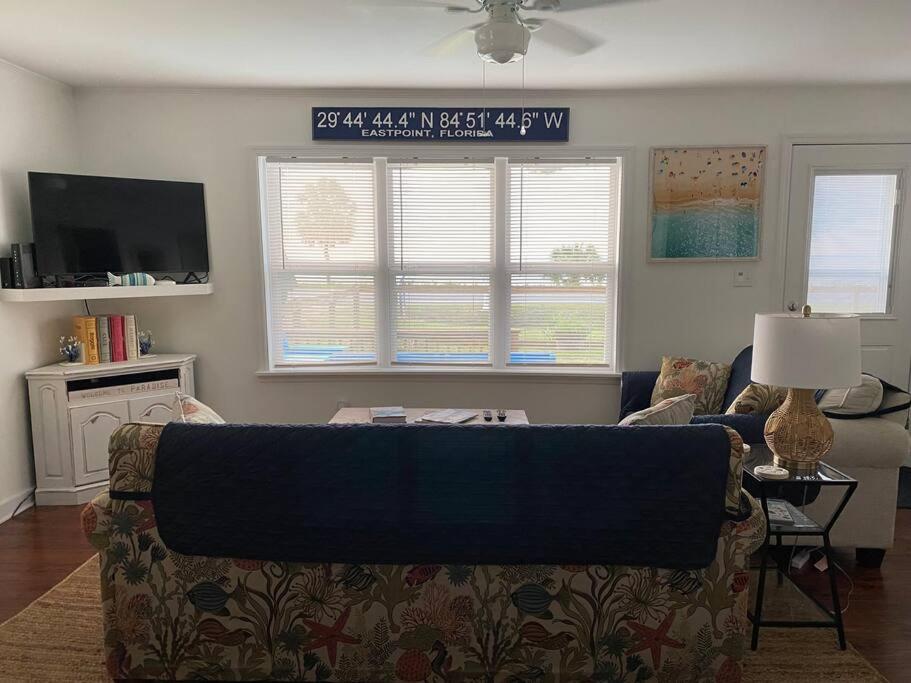 Bayfront, Water View, 5 min to Beach, Pet Friendly view 4