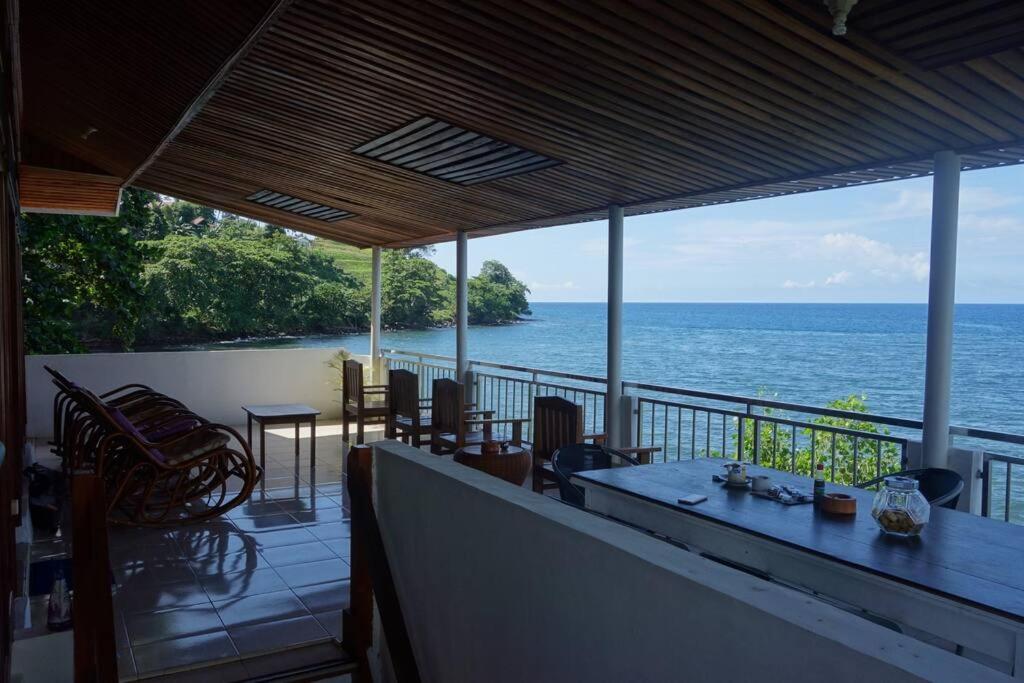 Villa Manja Tanahwangko Ocean-Front Manado view 5