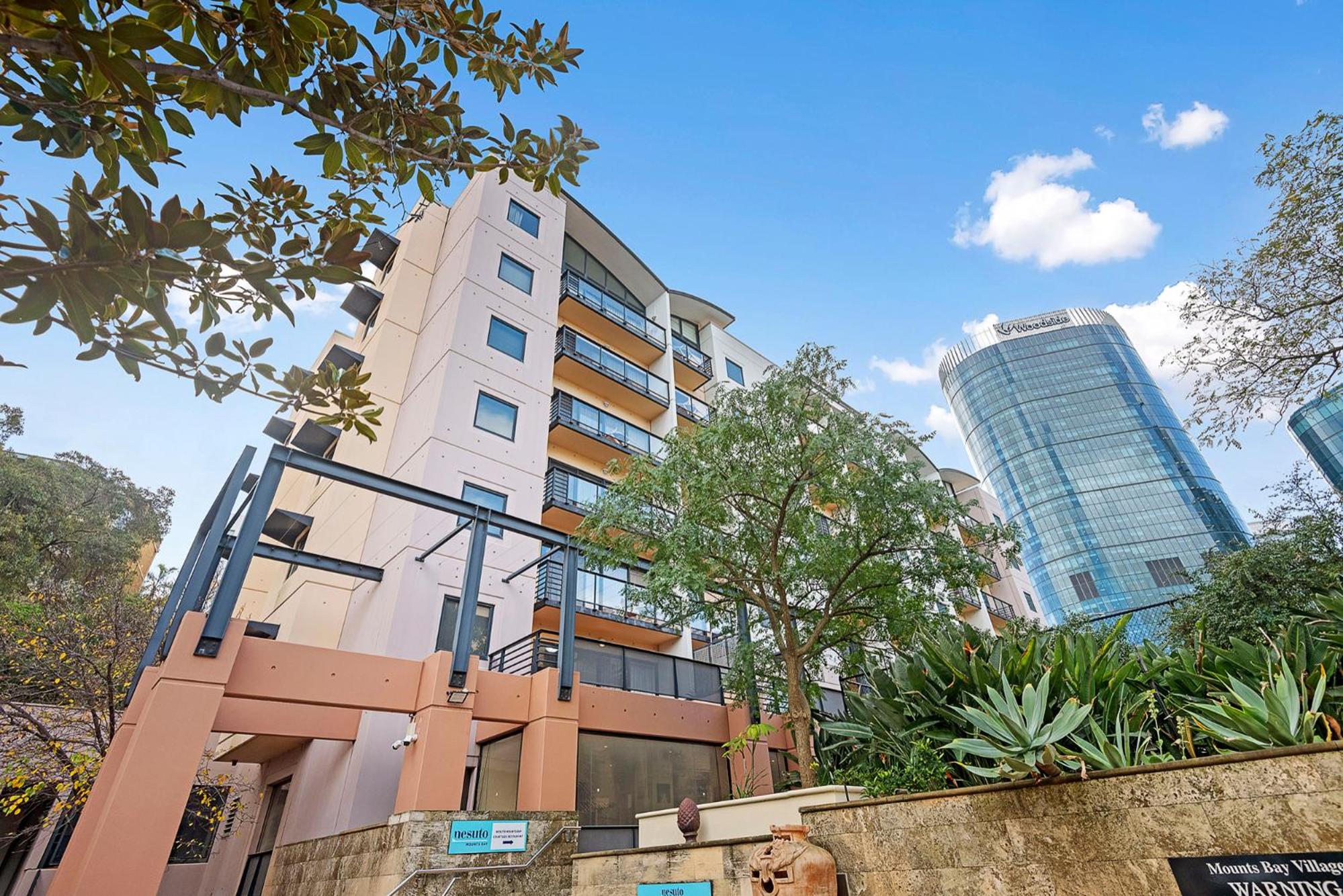 Designer 2BR Near CBD Large Balcony