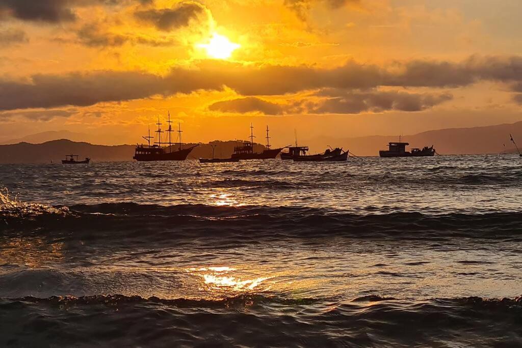 Pé na Areia Florianopolis Frente mar