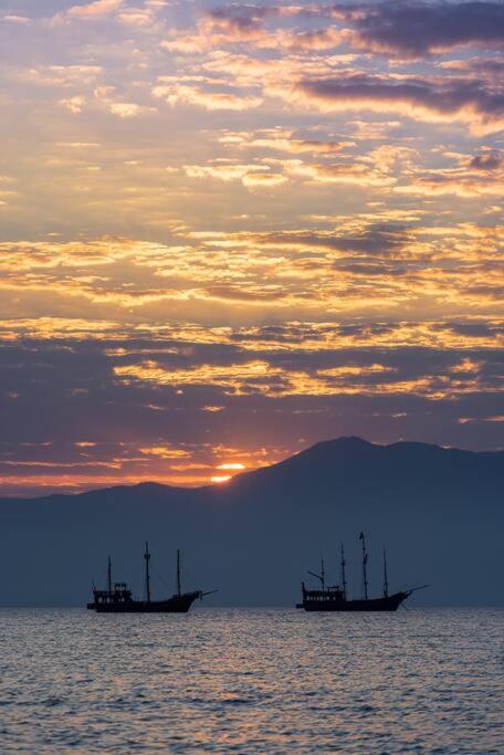 Pé na Areia Florianopolis Frente mar