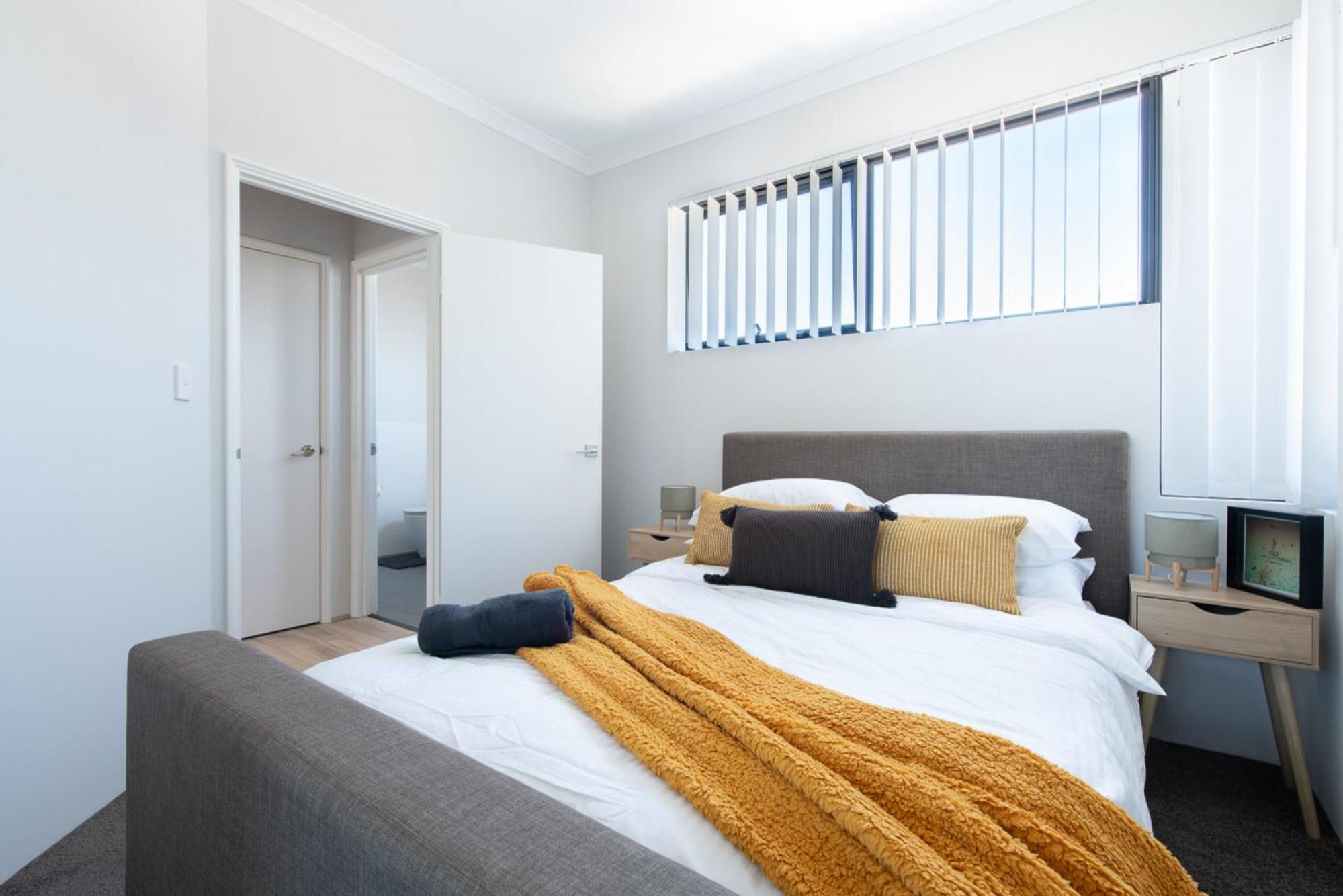 Cozy Lovely 2bdrm walk to river