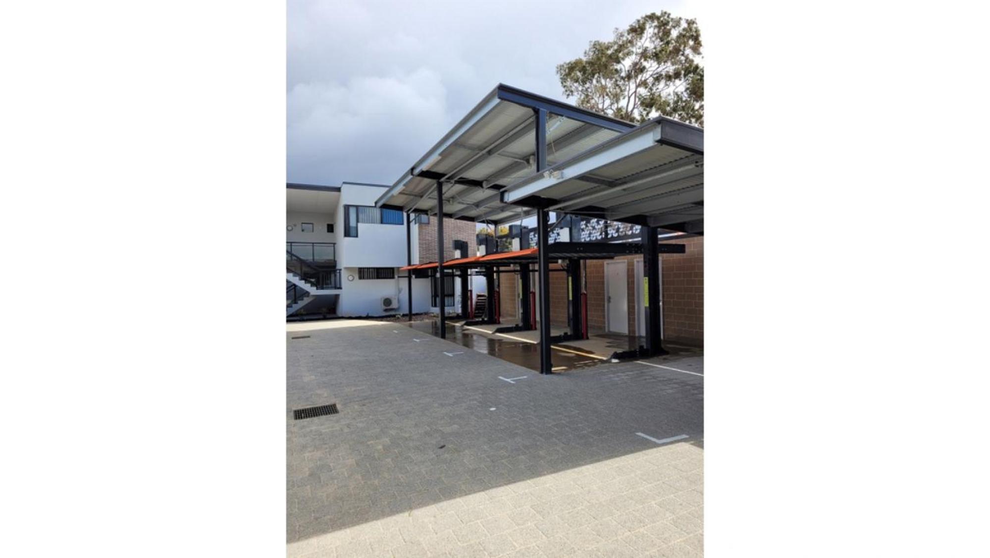 Chic Exec 2bdr 2bath -River,FREO,Parking,AC