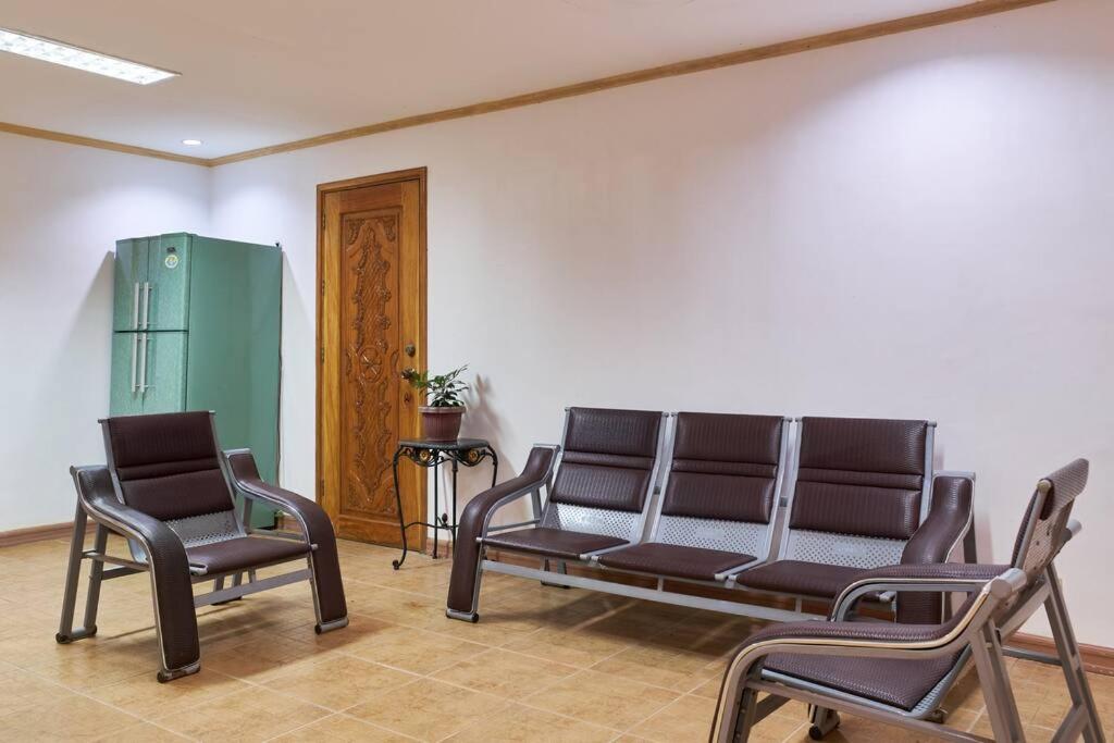 Lovely & Spacious Family House in Tagaytay view 2