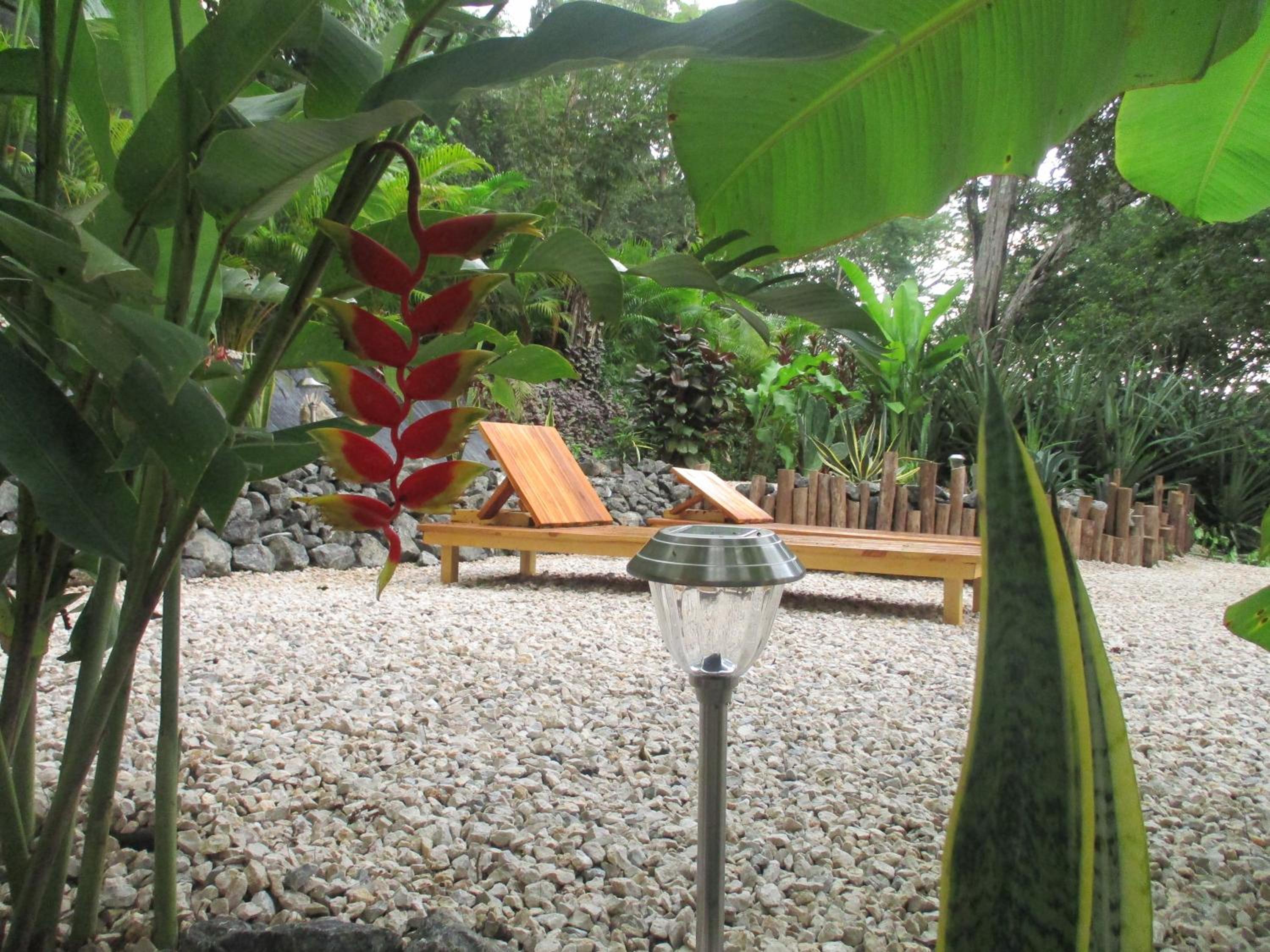 Cabinas de Lou Eco Lodge TAMARINDO