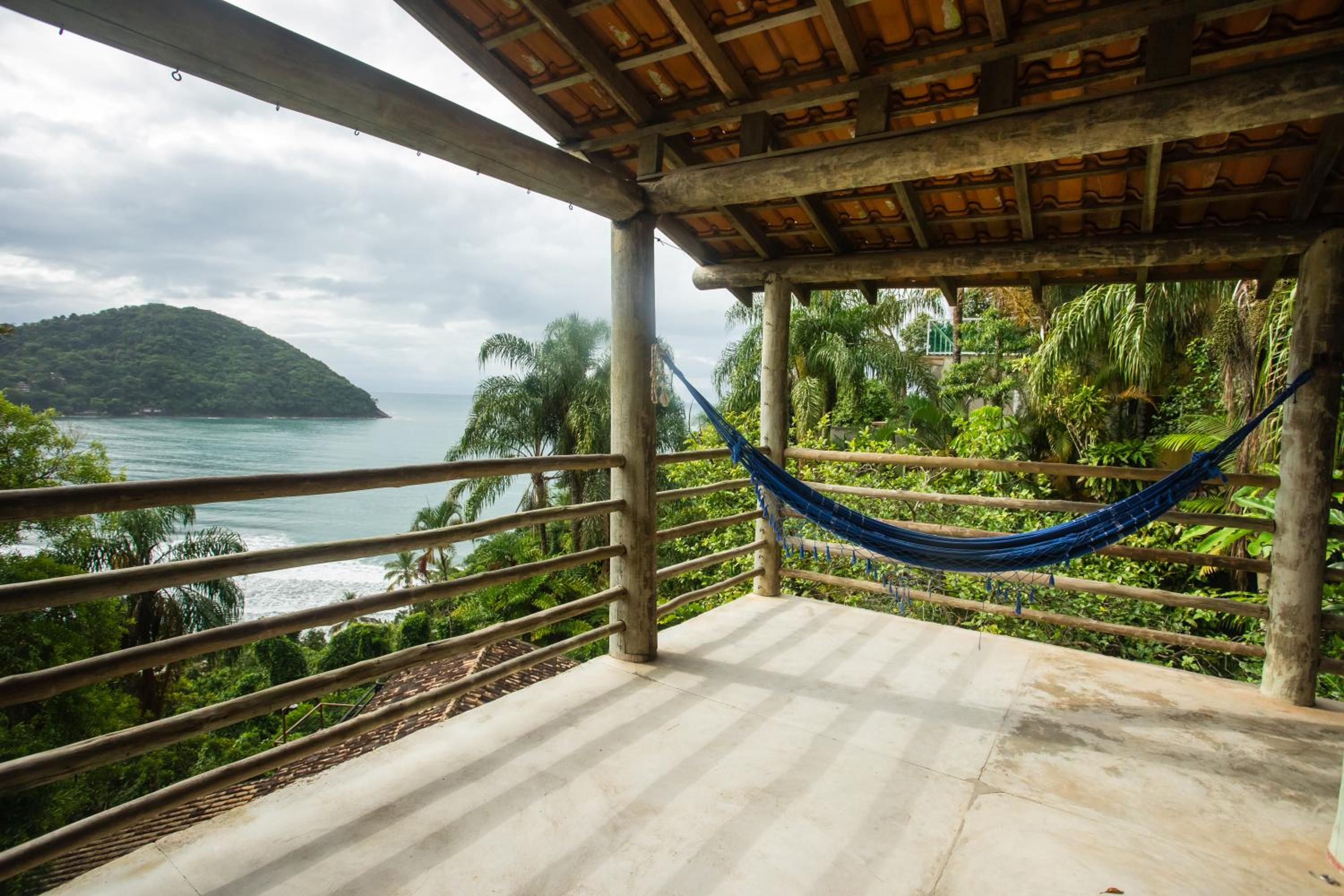 Casa 5 Suítes com Vista para o Mar - Praia Barra do Sahy