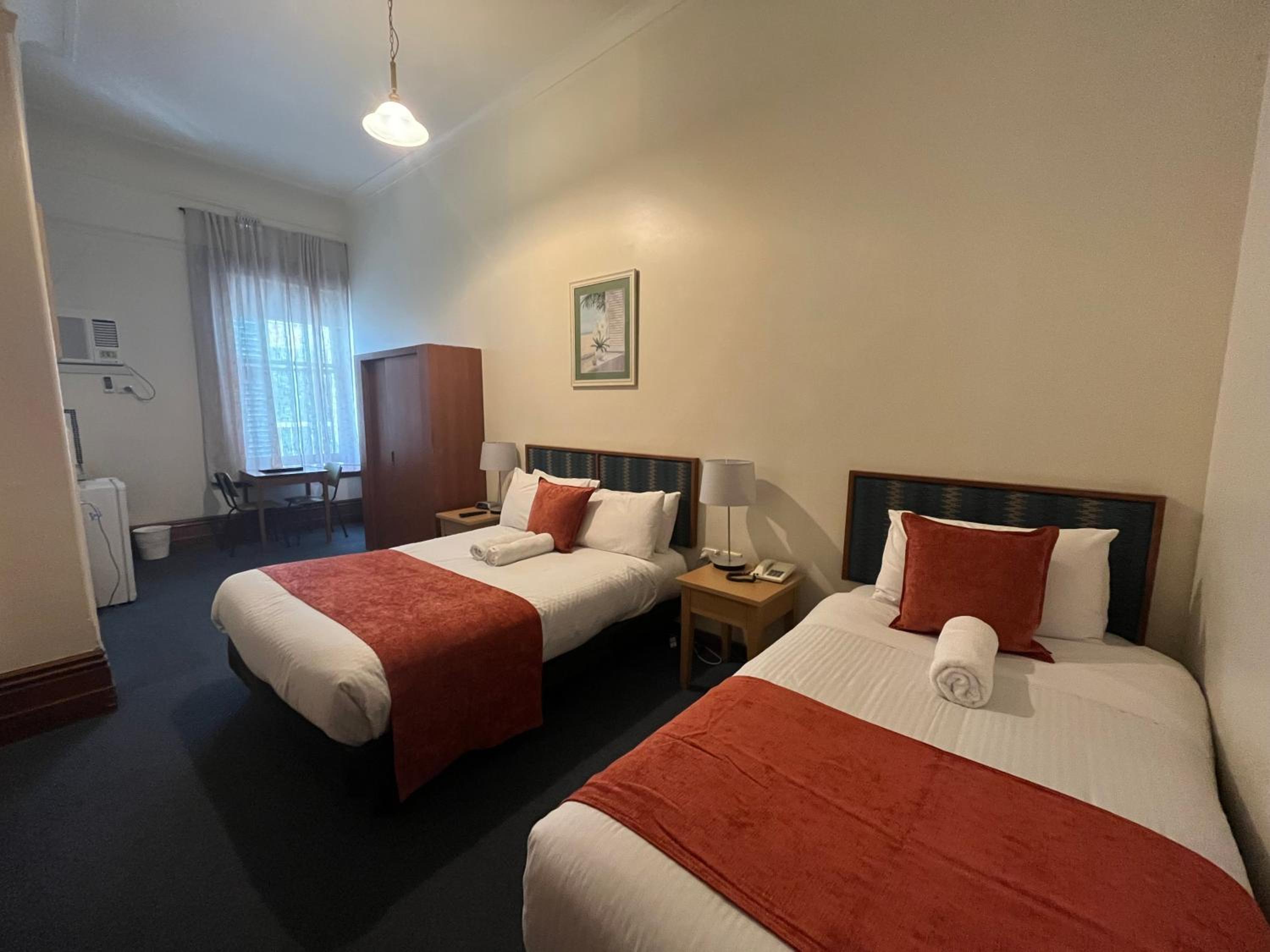 Princes Lodge Motel