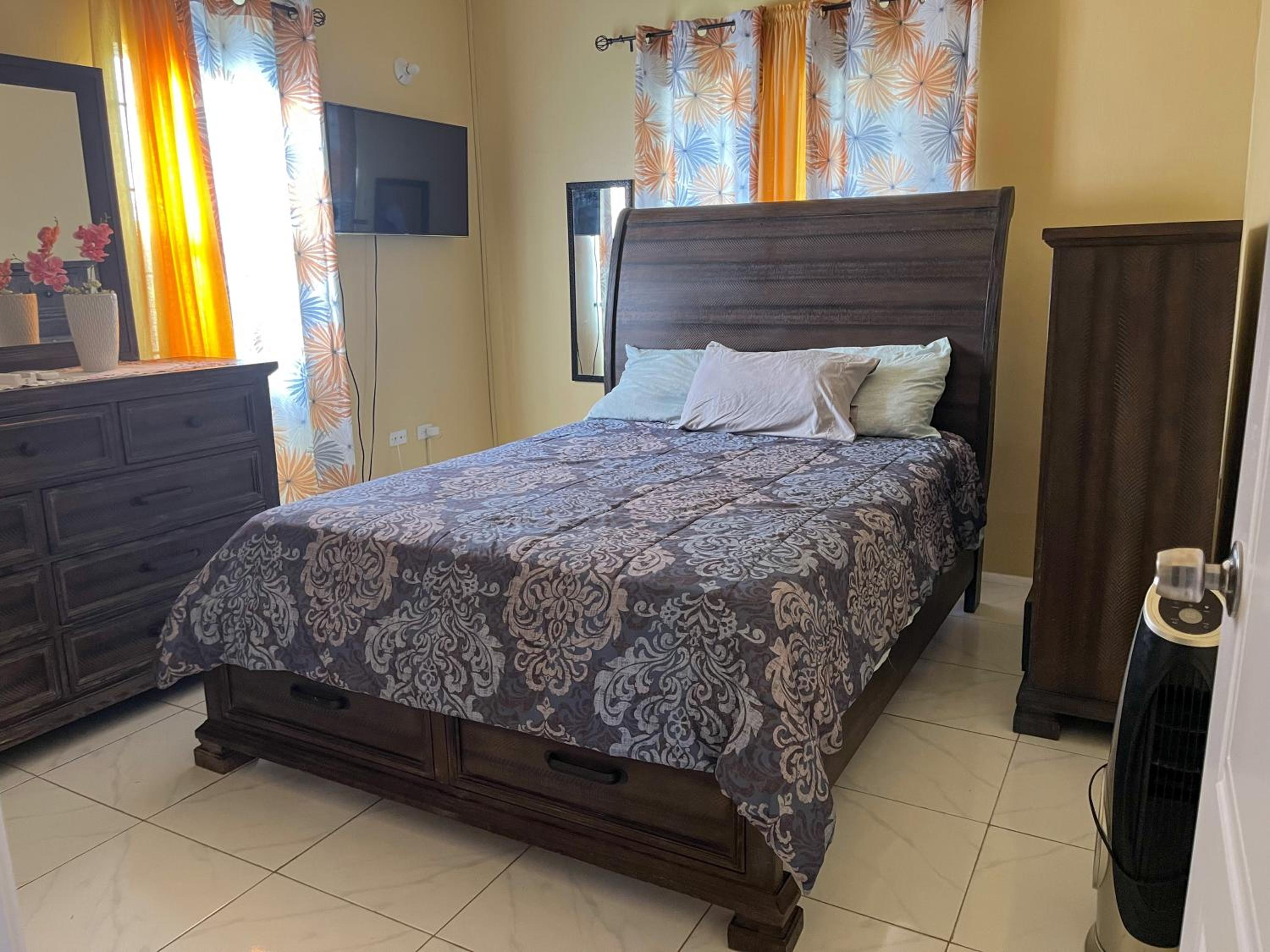 Finest Accommodation Phoenix Park Lot 1317 Phase 4 Portmore St Catherine view 5