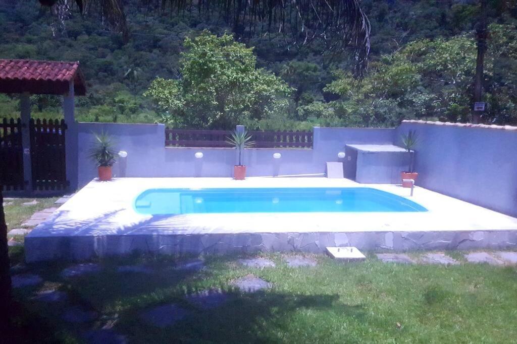 Casa em praia de Juquehy.