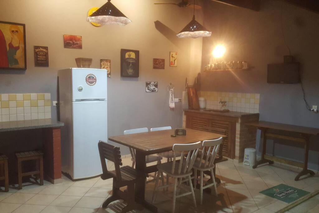 Casa em praia de Juquehy.