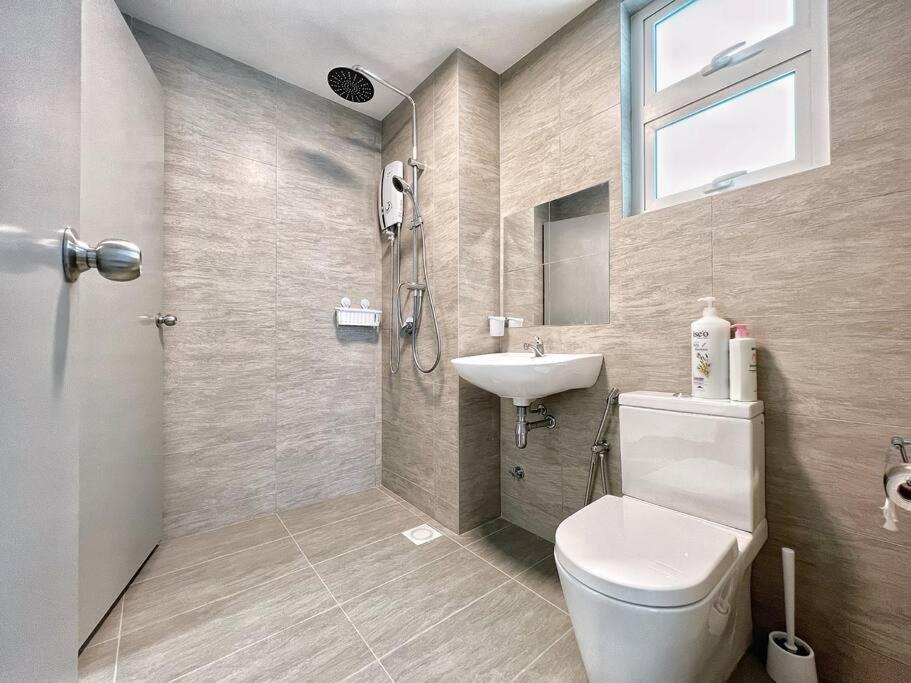 TR Residence Comfy 3BR Suite