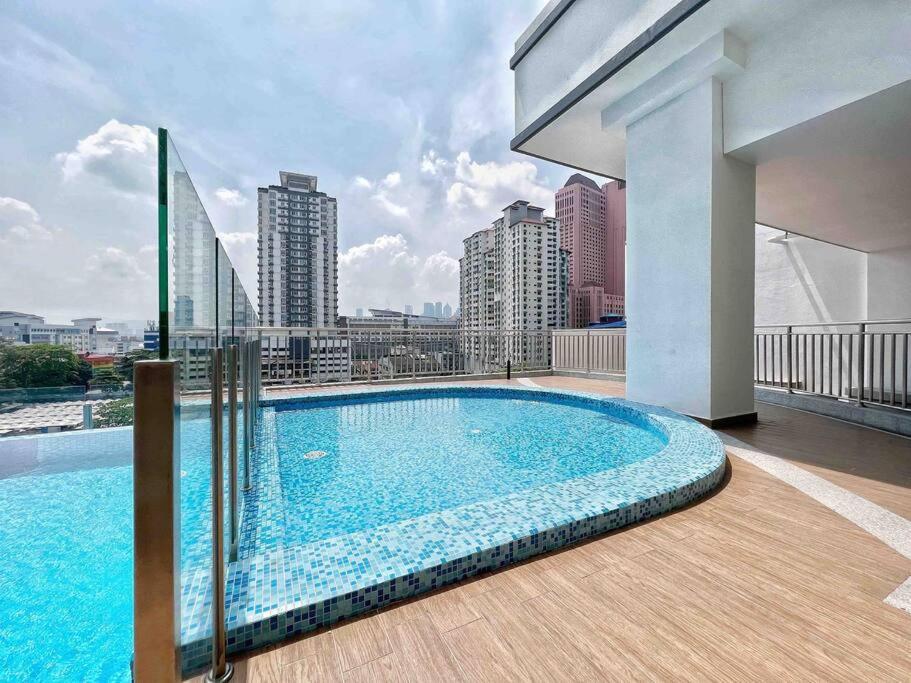 TR Residence Comfy 3BR Suite