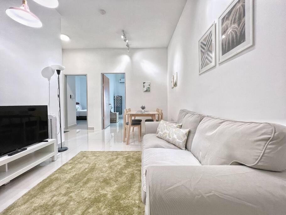 TR Residence Comfy 3BR Suite