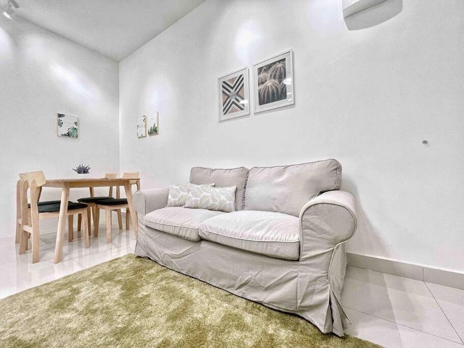 TR Residence Comfy 3BR Suite
