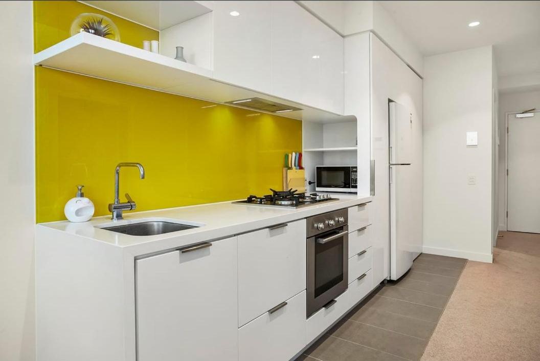 EPORO Tower Modern Apartments Melbourne Central CBD