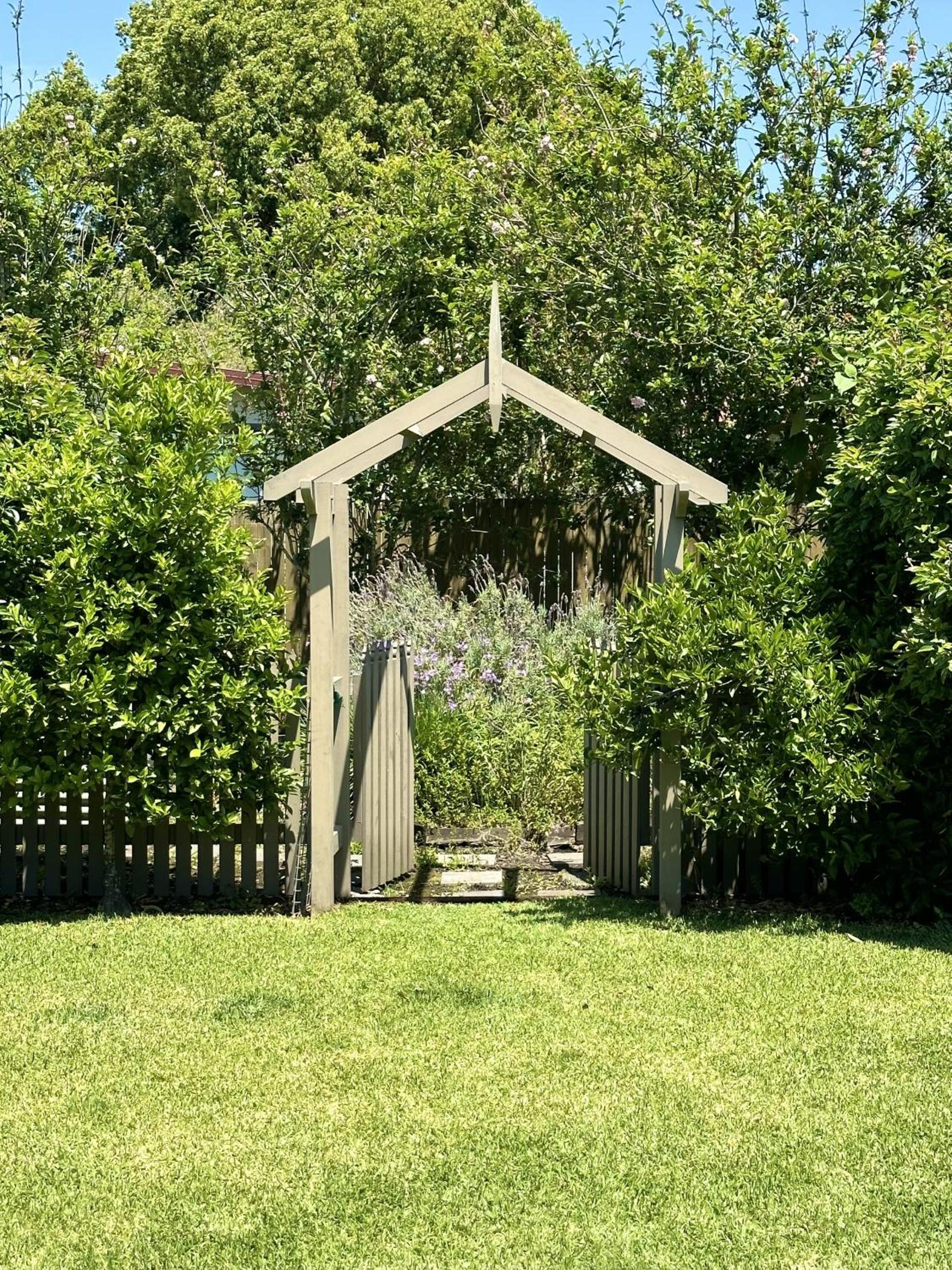 Luxberry House - In the heart of Berry