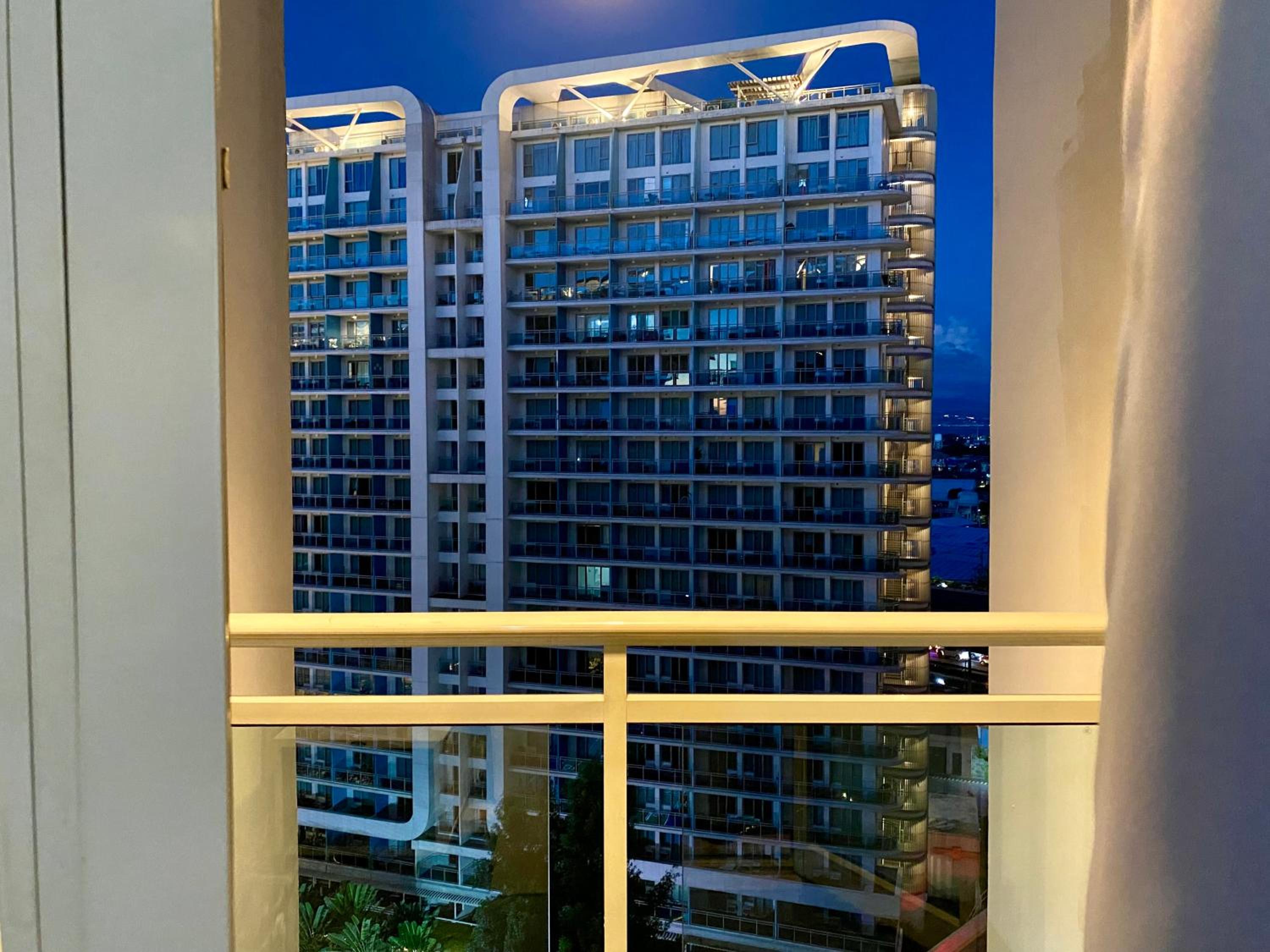 Azure Staycation at The Hows view 5
