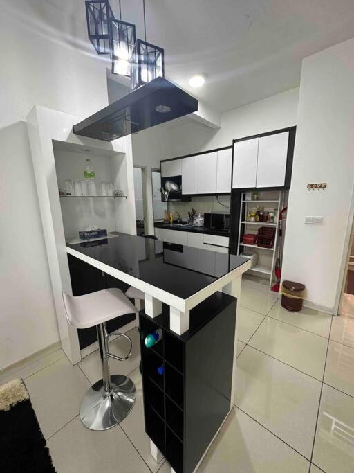 Family friendly apartment @Southville City photo 2