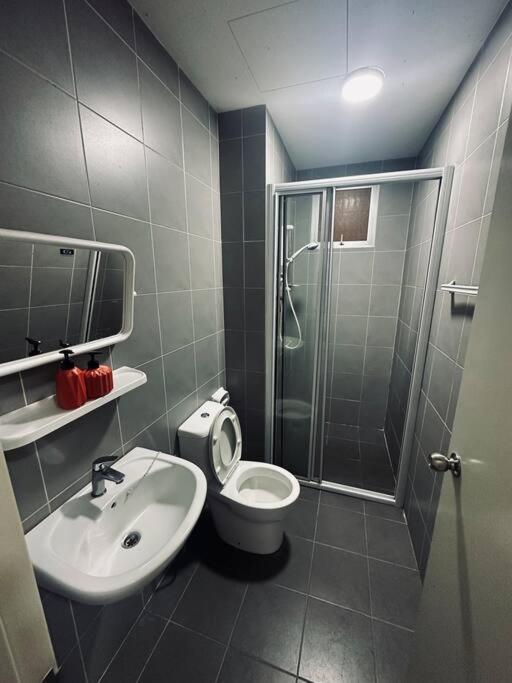 Family friendly apartment @Southville City photo 7