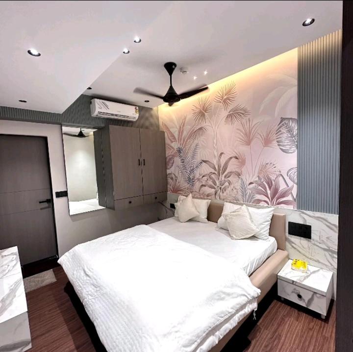 V Love Hotel view 5