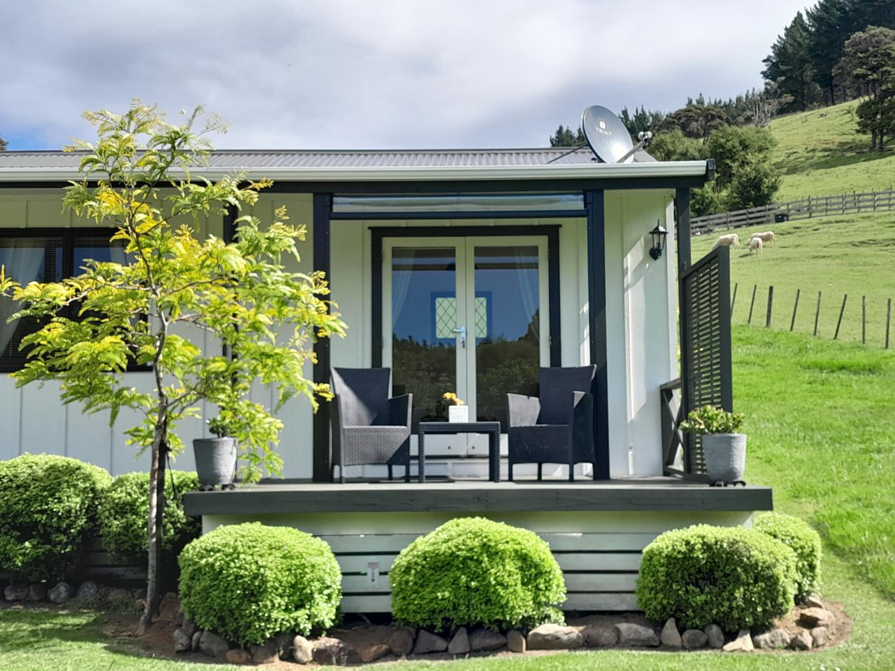 Kuaotunu's Peebles Cottage view 3