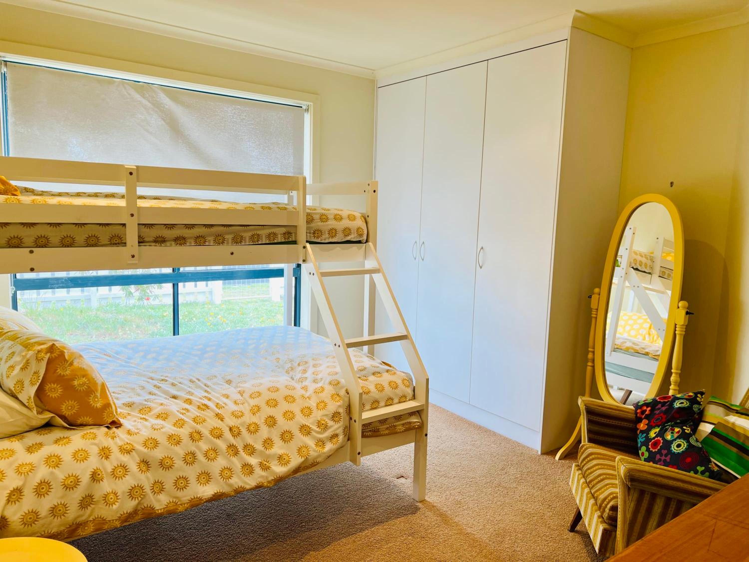 Lo Quay - Pet Friendly Outside