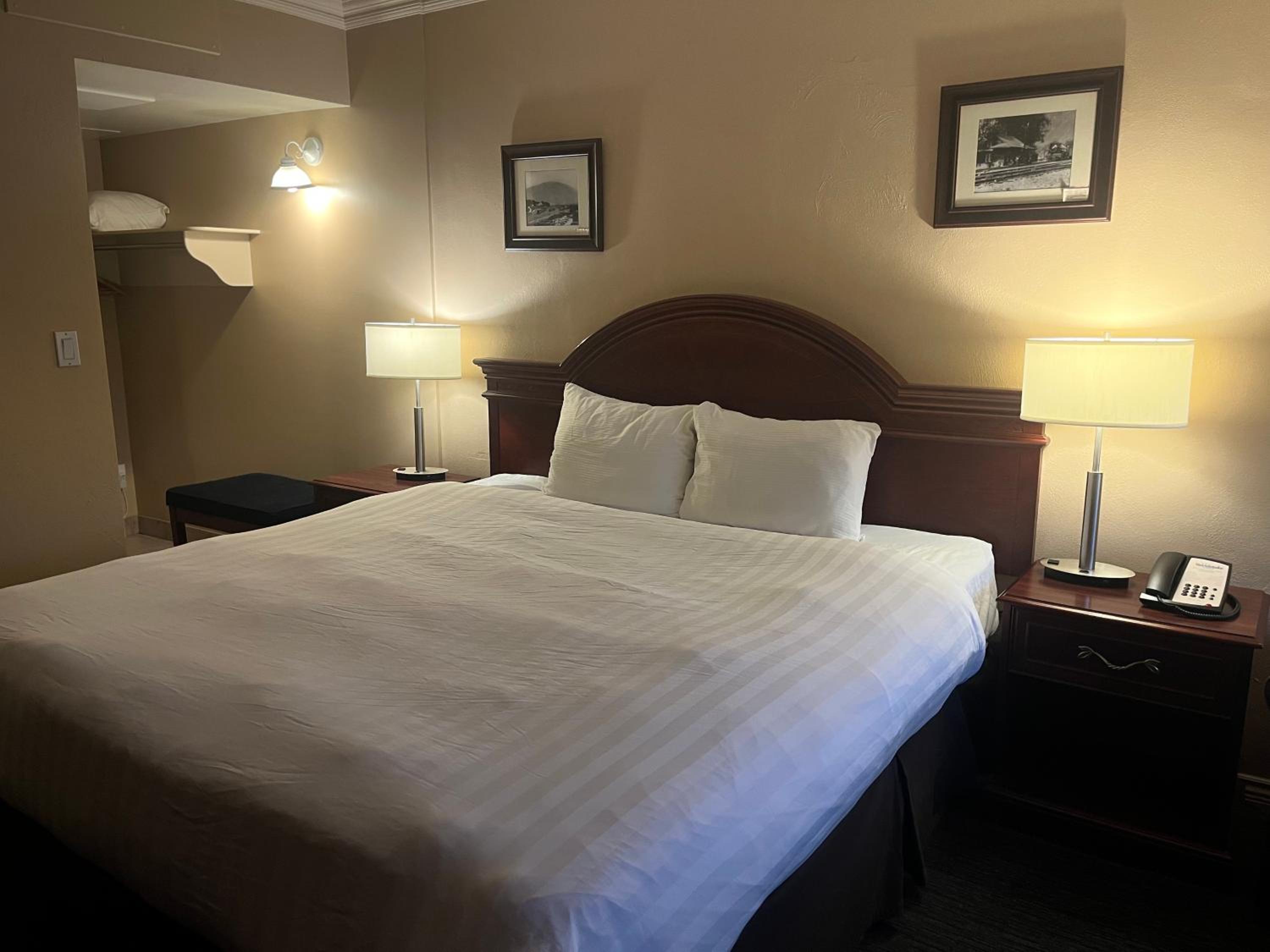 Revelstoke Lodge
