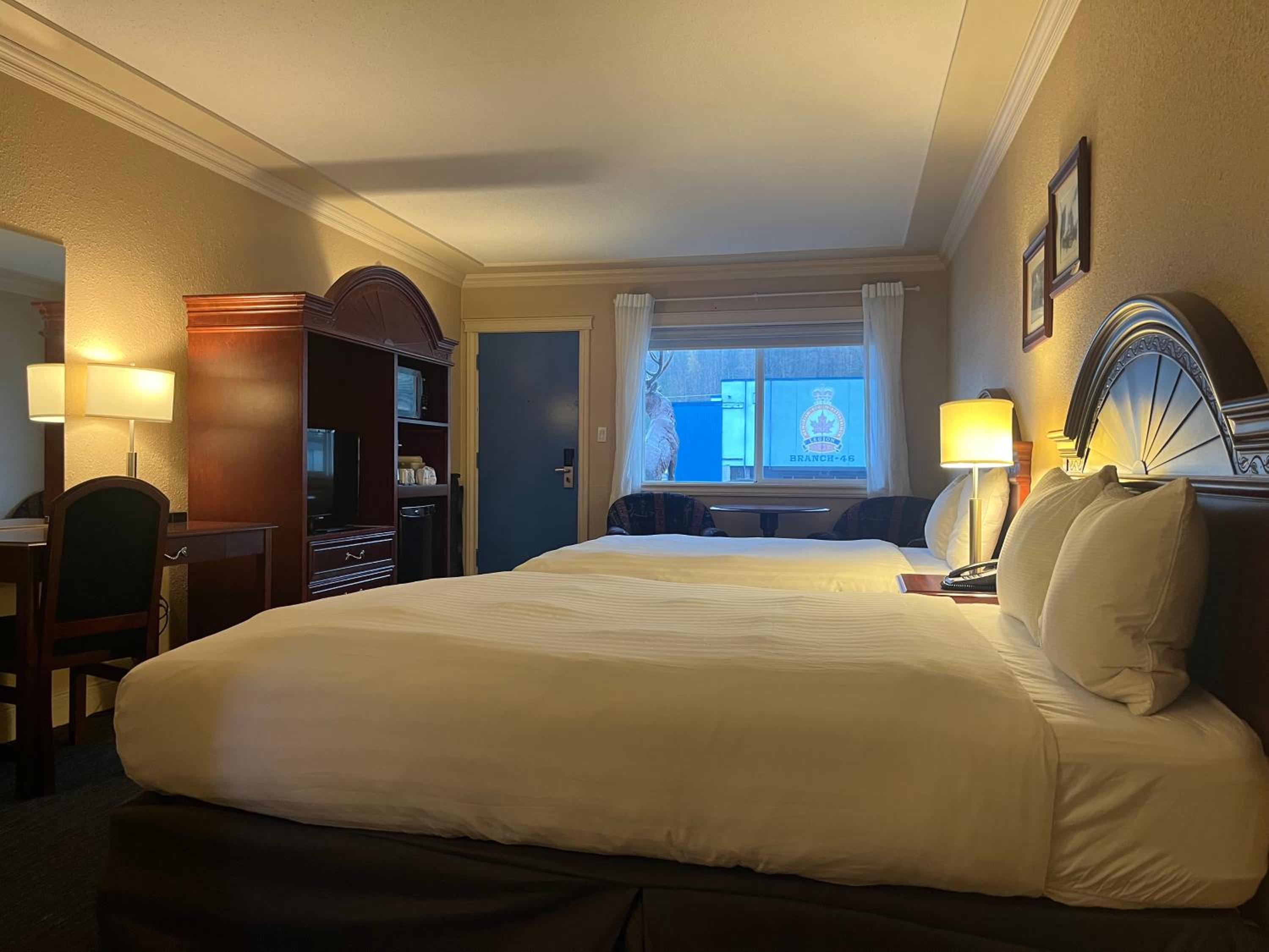 Revelstoke Lodge