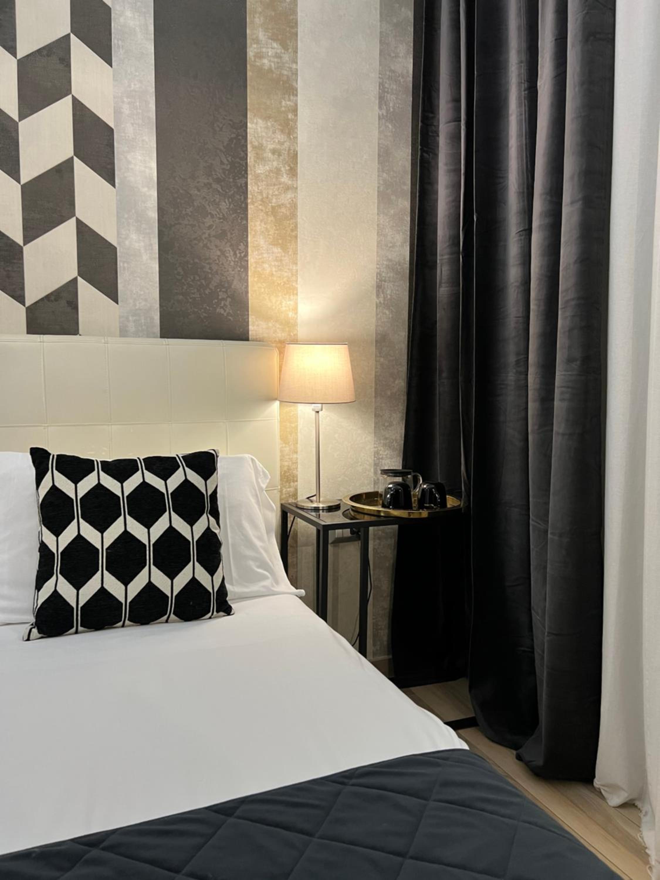 VATICAN LUXURY SUITE photo 5