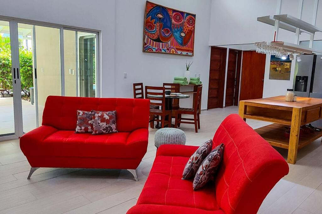 Private Pool & Garden in Gated Community