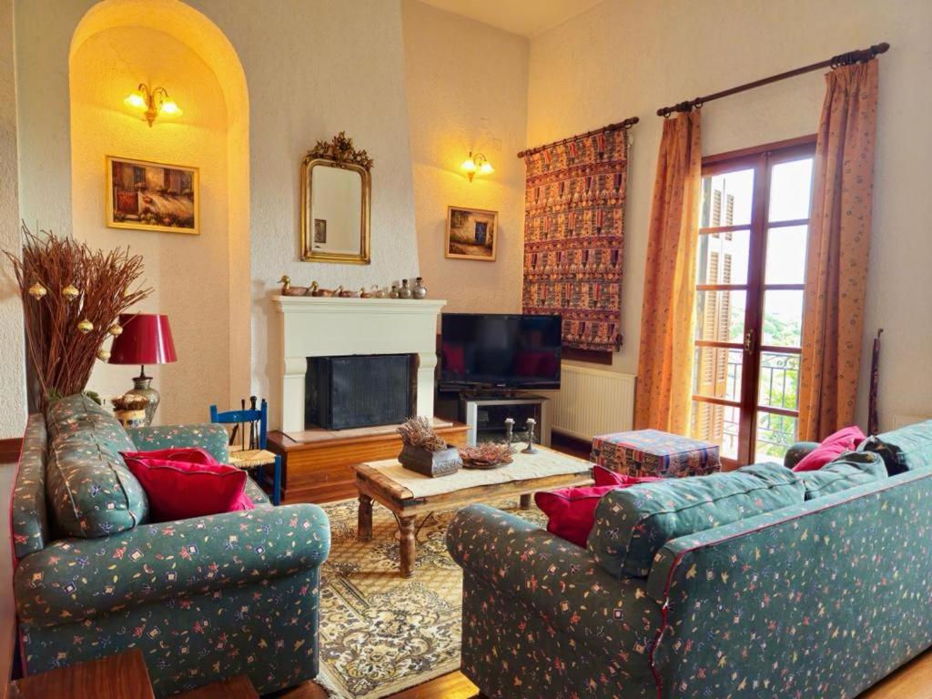 Duke's Horizon Villa in Arachova