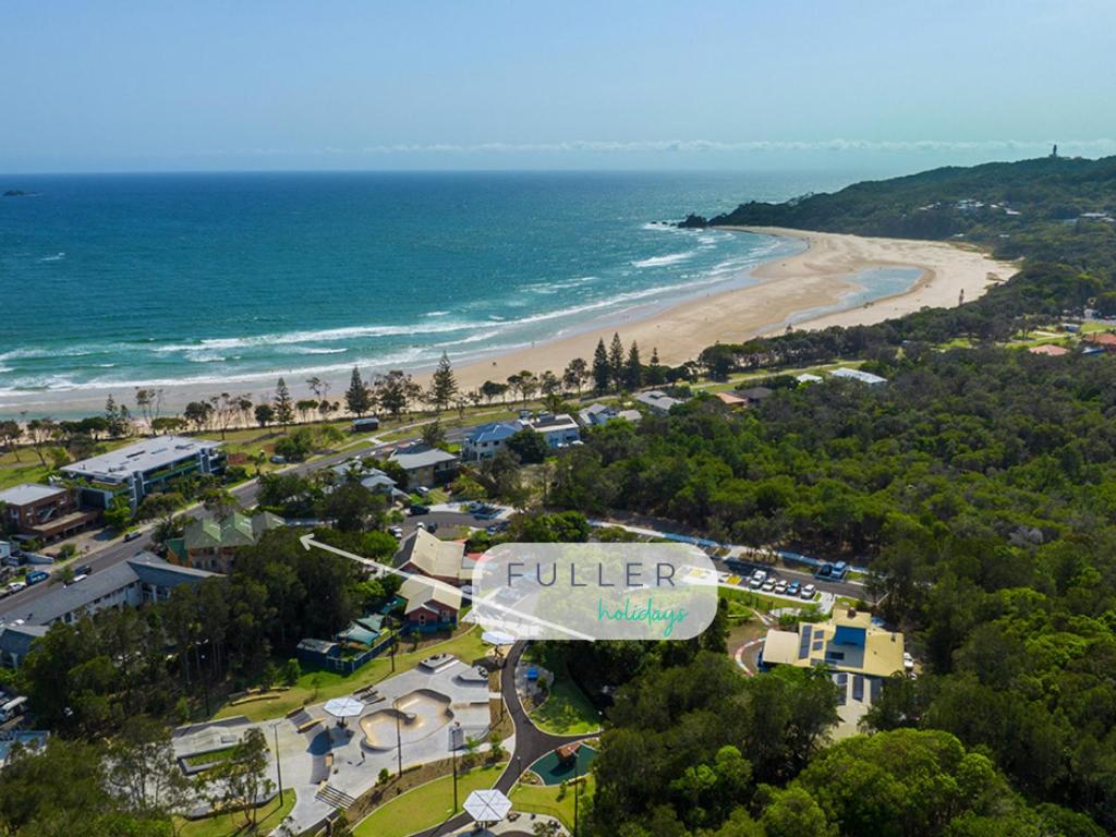 Fuller Holidays - Get Sandy - Beachside Byron