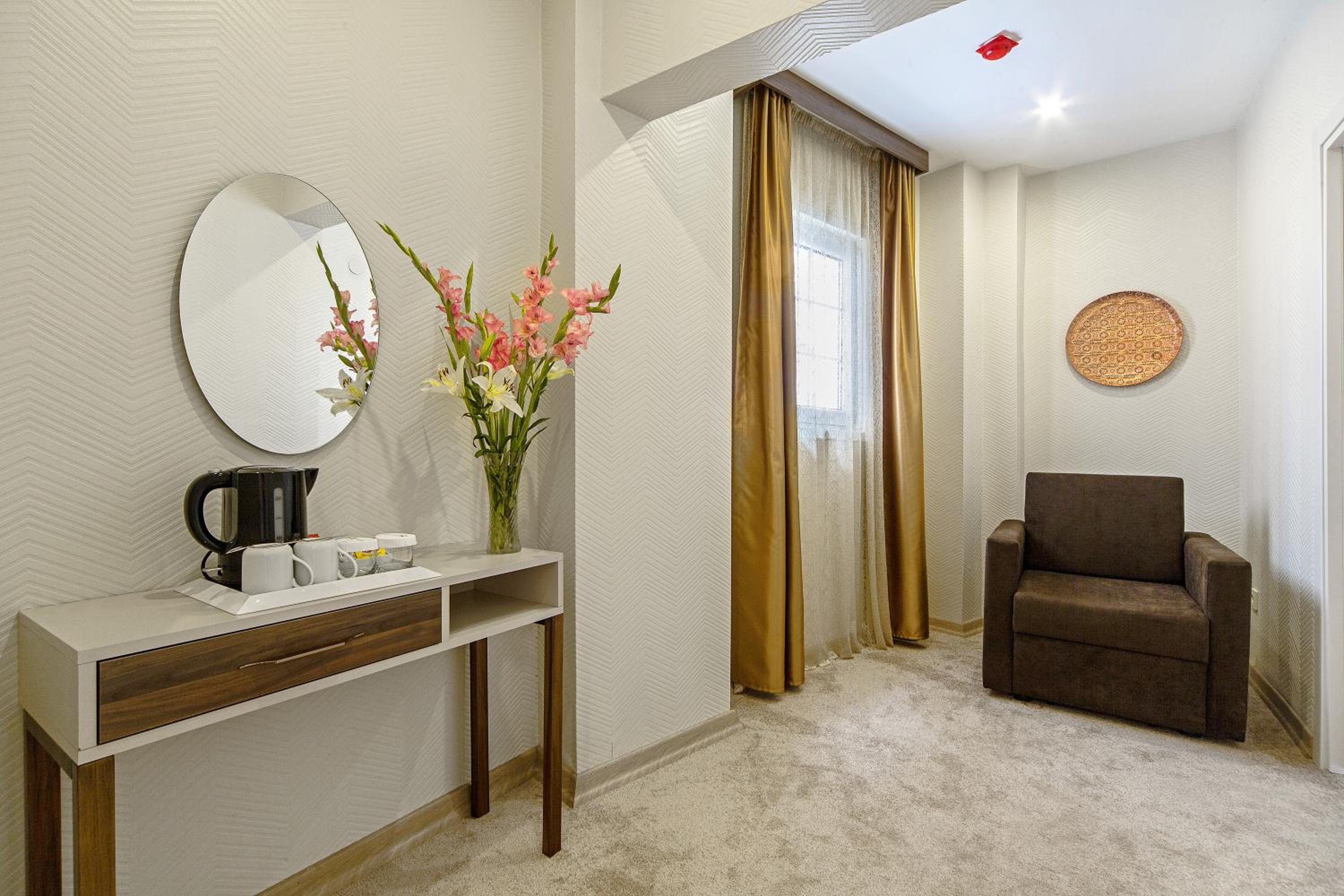 Almina Guest House